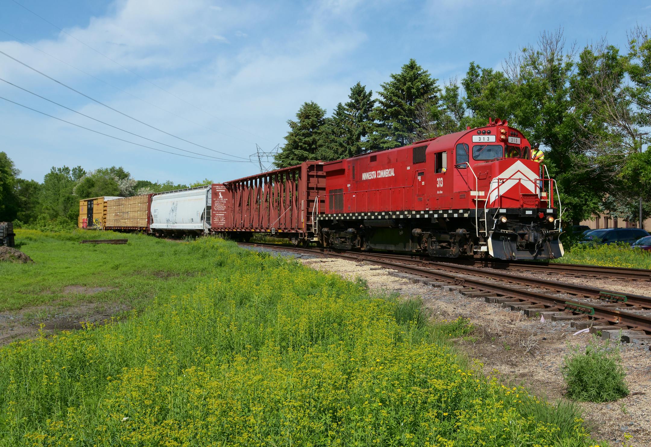 A Minnesota Commercial Railway train headed along the 6.5-mile spurl line from White Bear Lake to a Hugo industrial park.
Photo: Khang Lu