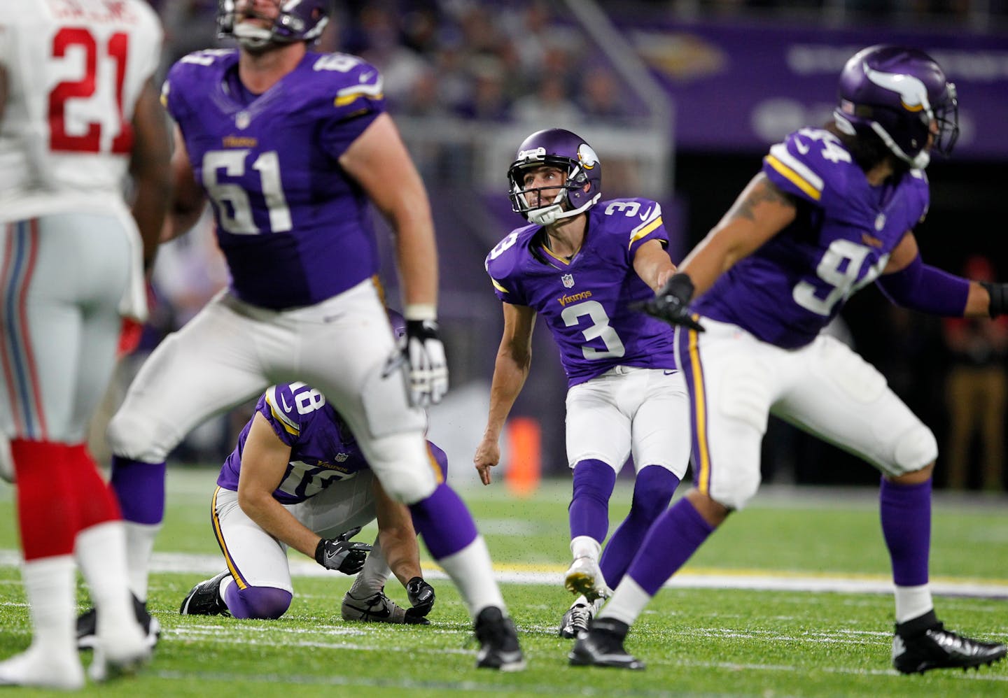 Blair Walsh connected for a 44-yard field goal against the Giants on Monday night, but his miss from 46 raised doubts.