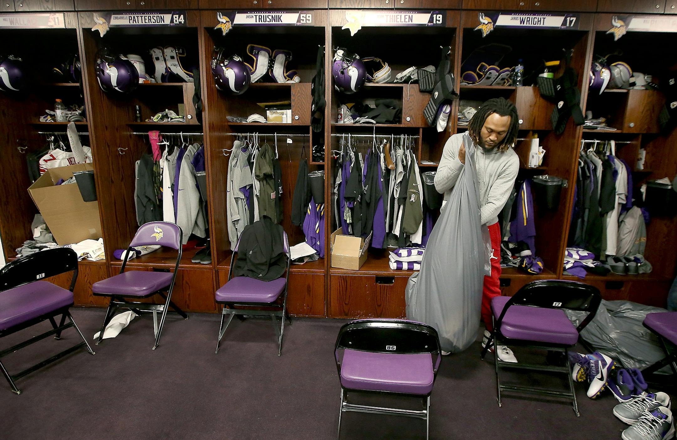 Minnesota Vikings Jarius Wright cleaned out his locker after being dismissed for the season at Winter Park, Monday, January 11, 2016 in Eden Prairie, MN.