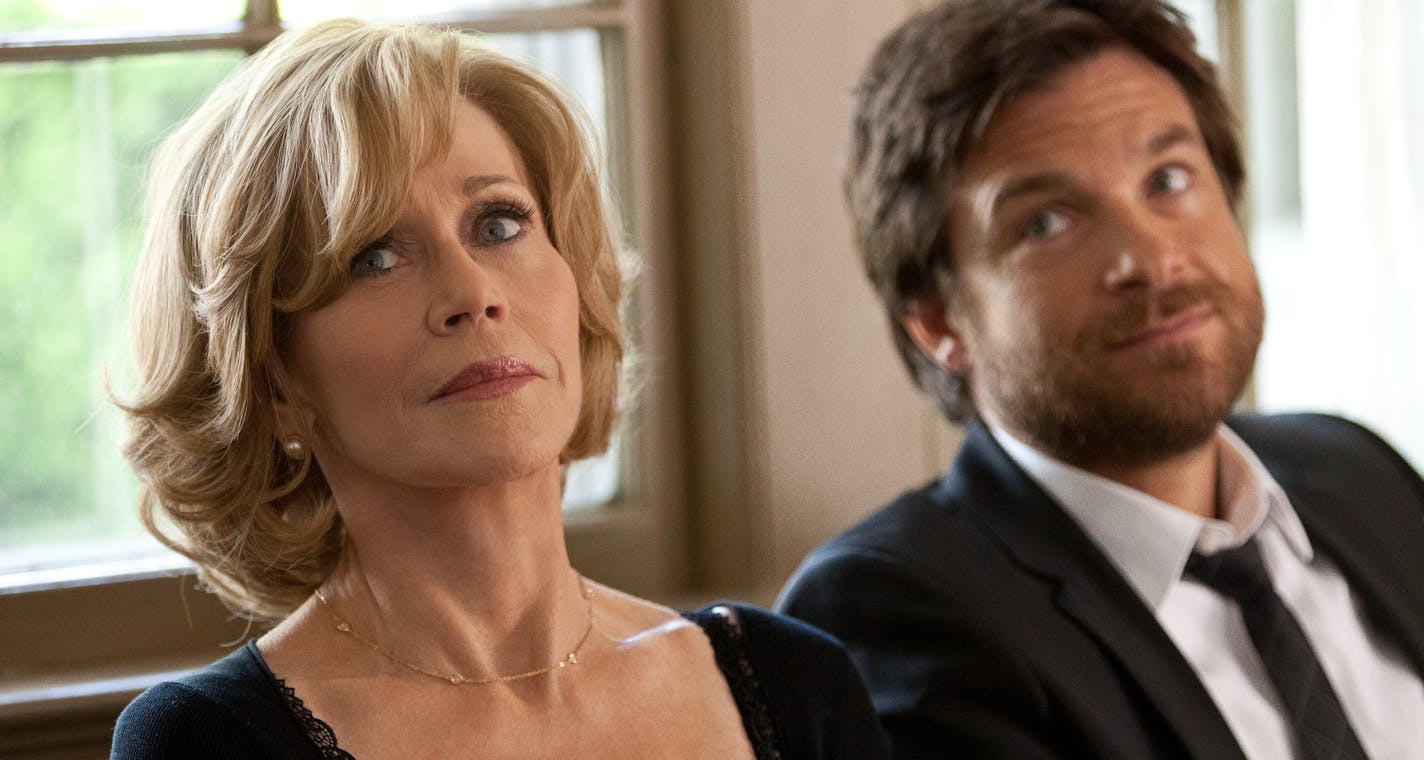 TIWILY-08091r Film Name: THIS IS WHERE I LEAVE YOU Copyright: &#xac;&#xa9; 2014 WARNER BROS. ENTERTAINMENT INC. Photo Credit: Jessica Miglio Caption: (L-r) JANE FONDA as Hilary Altman and JASON BATEMAN as Judd Altman in Warner Bros. Pictures' dramatic comedy "THIS IS WHERE I LEAVE YOU," a Warner Bros. Pictures release.