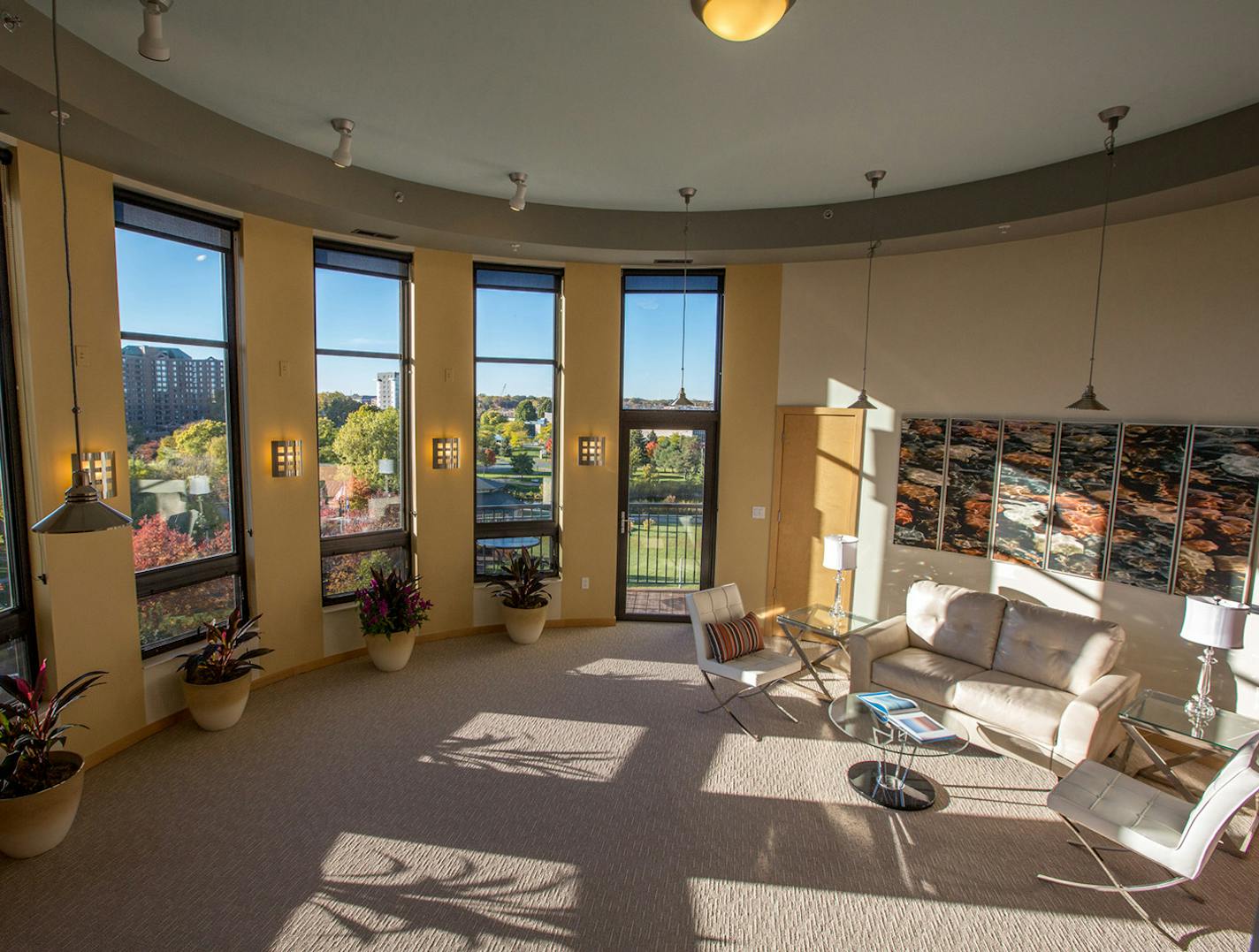 Jeff Nohner &#x201a;&#xc4;&#xa2; Life Image A condo at Excelsior & Grand was staged with Lake Superior photos from nature photographer Craig Blacklock.