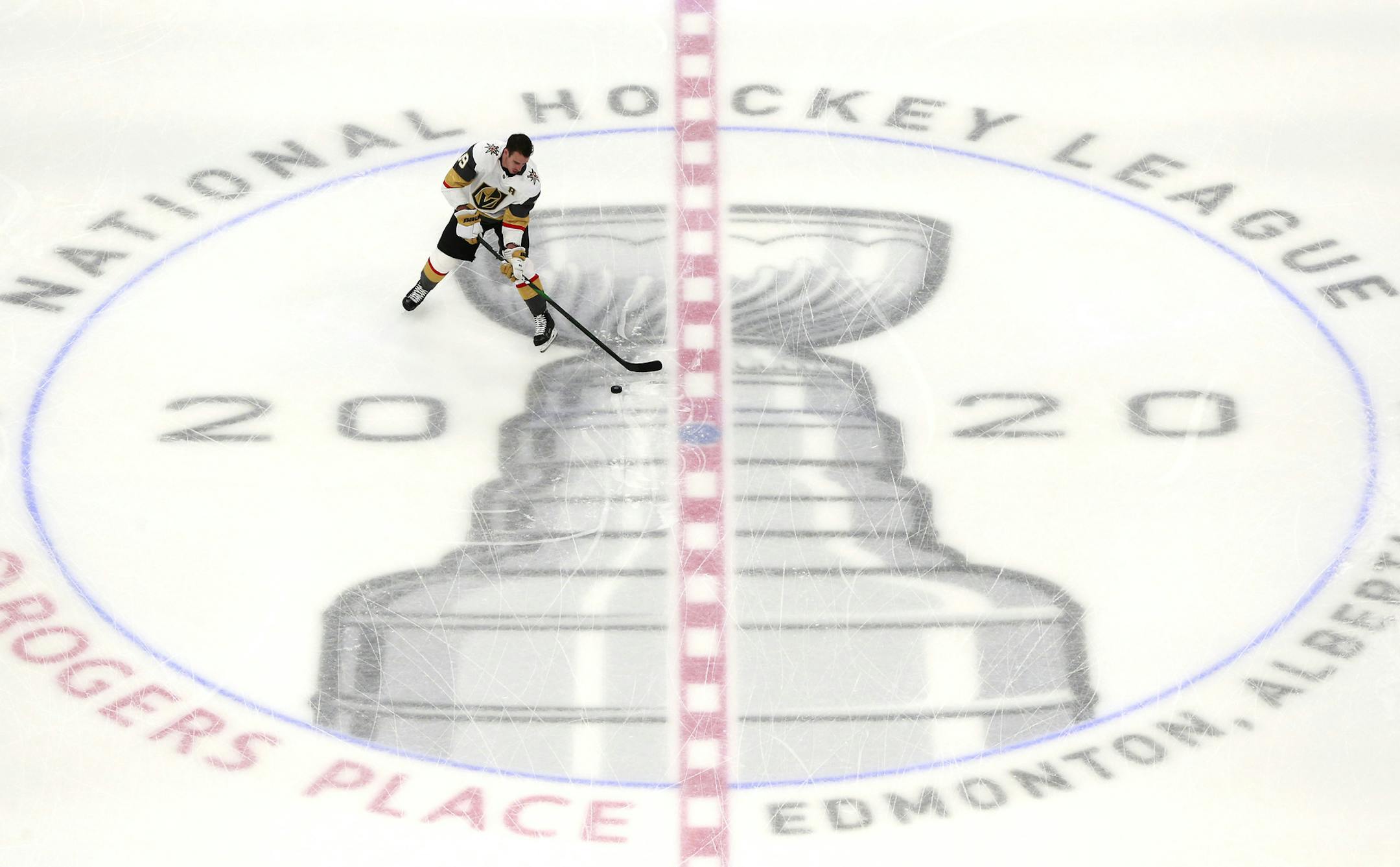 Reilly Smith (19) of the Vegas Golden Knights skates during warm ups before the game against the Arizona Coyotes in an exhibition game prior to the 2020 NHL Stanley Cup Playoffs at Rogers Place on July 30, 2020 in Edmonton, Alberta. (Jeff Vinnick/Getty Images/TNS) ORG XMIT: 1730968