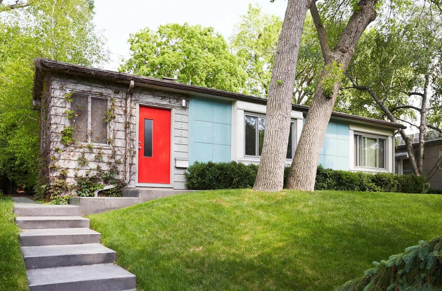 "Surf Blue" mint condition retro Lustron home on Nicollet Ave. in Mpls. just hit the market. Credit Ben Clasen