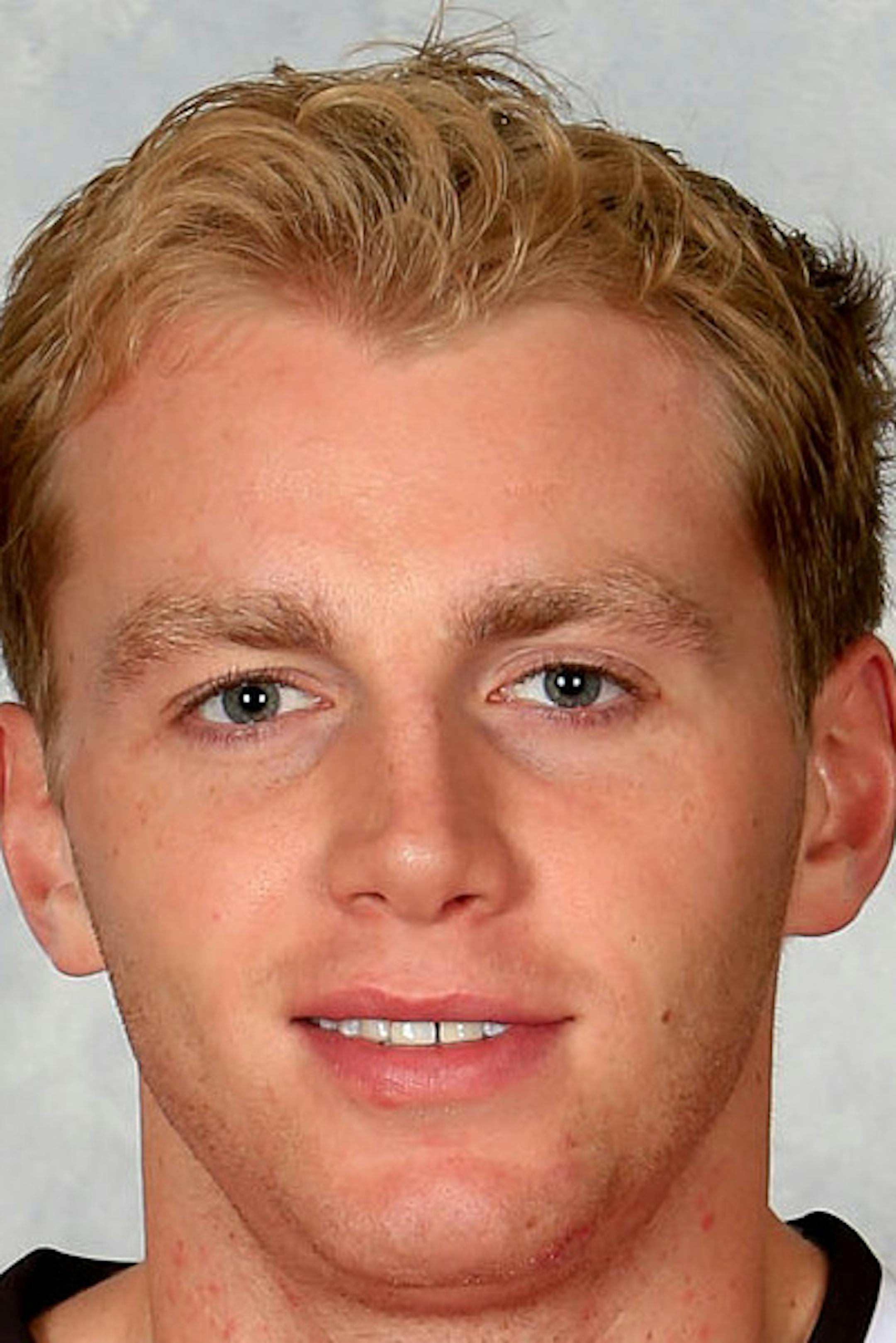 CHICAGO, IL ‚Äì September 11: Patrick Kane #88 of the Chicago Blackhawks poses for his official headshot for the 2013-2014 season on January 13, 2013 at the United Center in Chicago, Illinois. (Photo by Chase Agnello-Dean/NHLI via Getty Images)*** Local Caption *** Patrick Kane KANER ORG XMIT: 177614218