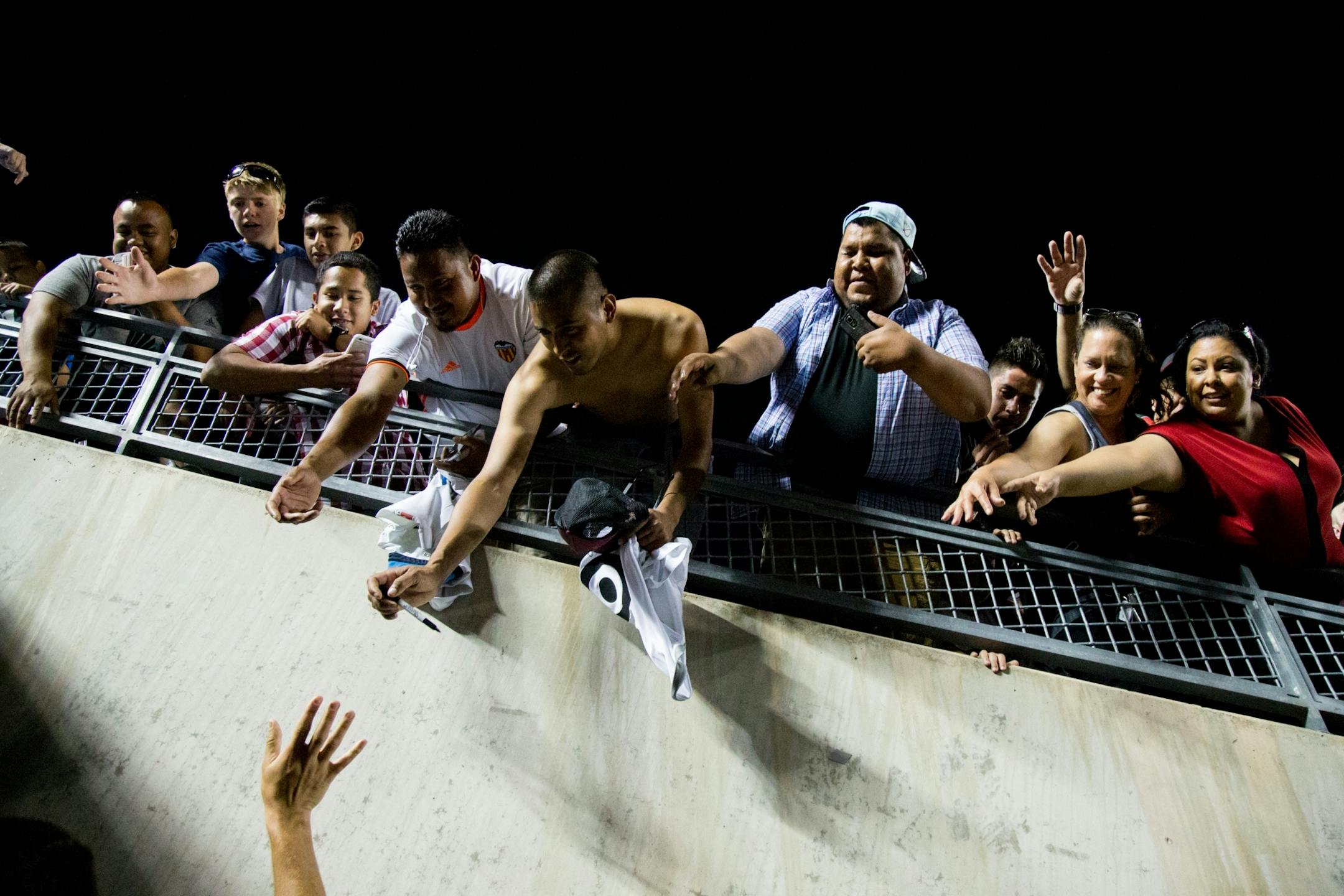 Fans smile at Minnesota United�s Christian Ramirez as he heads back to the locker room after the game against Atlas on Saturday, July 15, 2017, at TCF Bank Stadium.