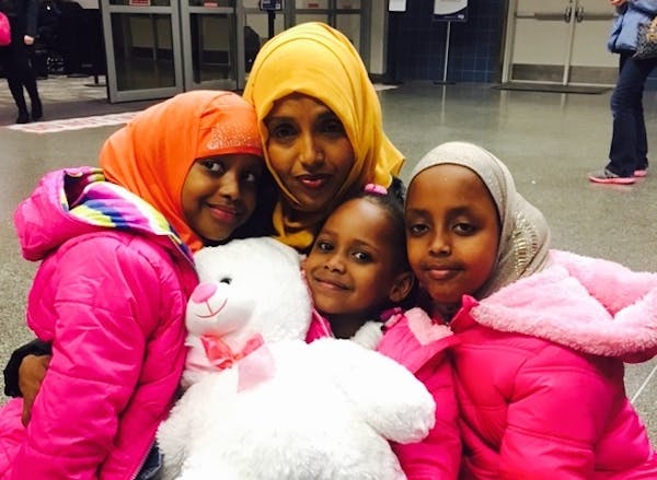 4-year-old Somali refugee reunited with family in Minnesota