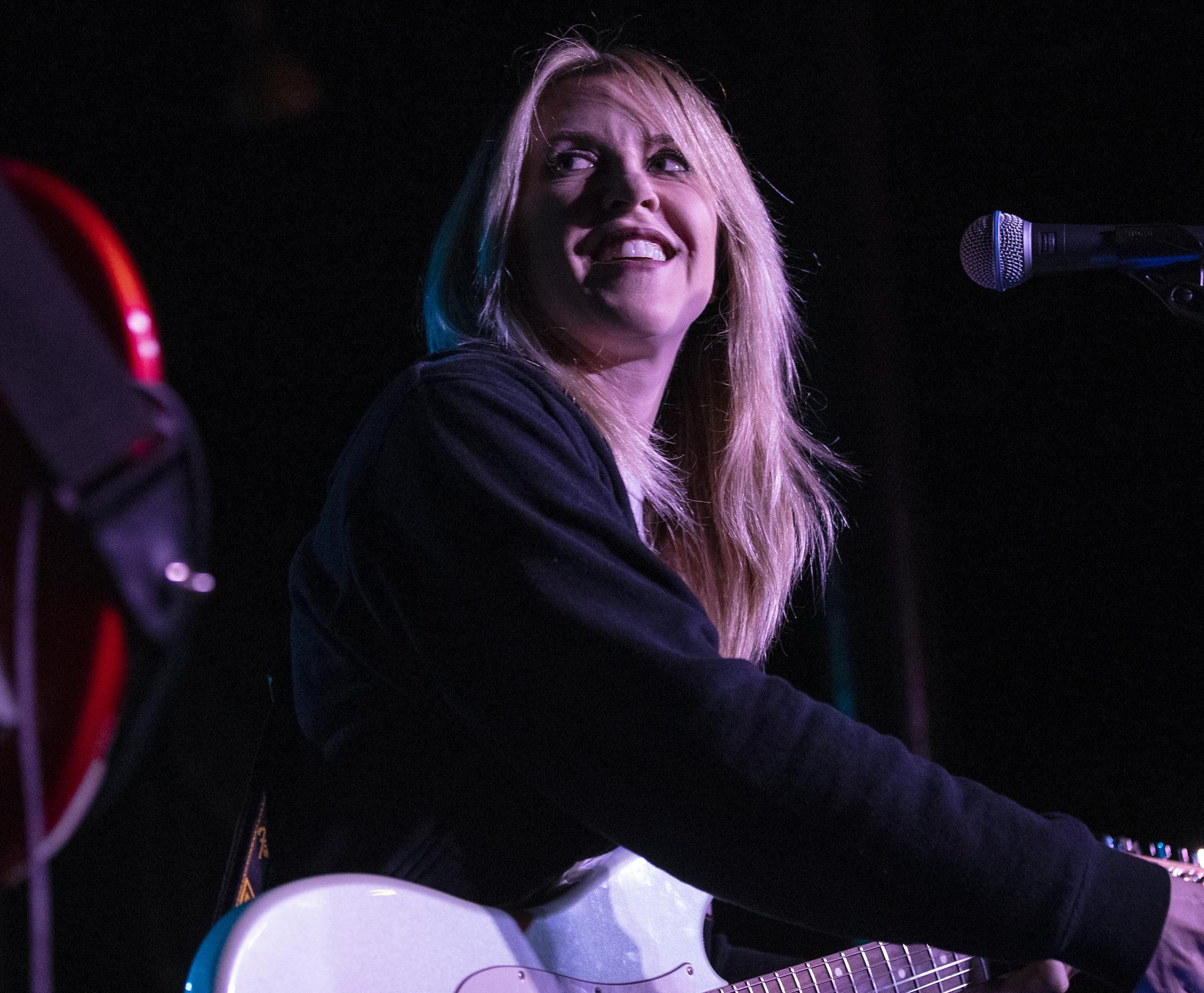 Liz Phair performed at the Turf Club in St. Paul. ] CARLOS GONZALEZ • cgonzalez@startribune.com – June 4, 2018, St. Paul, MN, Turf Club, Liz Phair