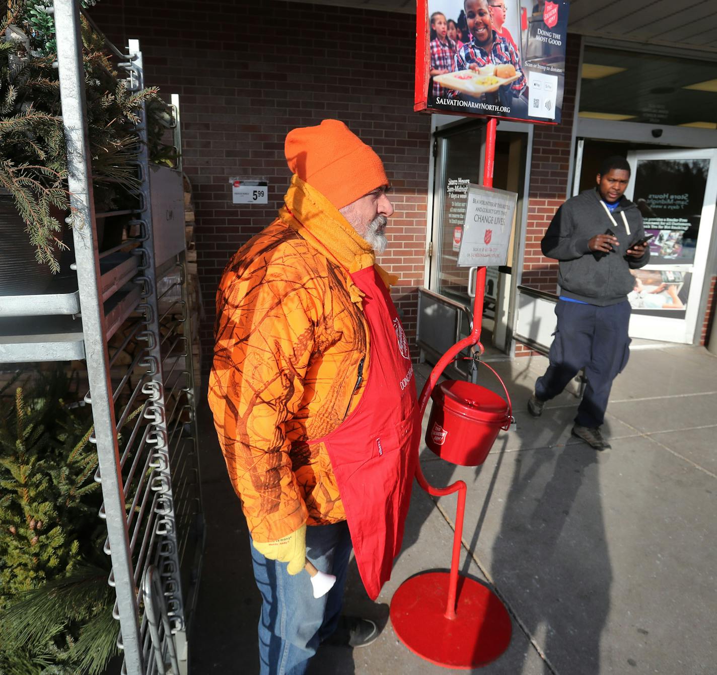 The Salvation Army's annual red kettle campaign is going high tech, starting to accept mobile donations this year via Apple Pay and Google Pay. Here, 20-year Salvation Army red kettle bell ringer Douglas Schandler worked Friday, Nov. 15, 2019, at Cub Foods in Roseville, MN.] DAVID JOLES &#x2022; david.joles@startribune.com The Salvation Army's annual red kettle campaign is going high tech, starting to accept mobile donations this year. The iconic red kettles will each include a disc that allows