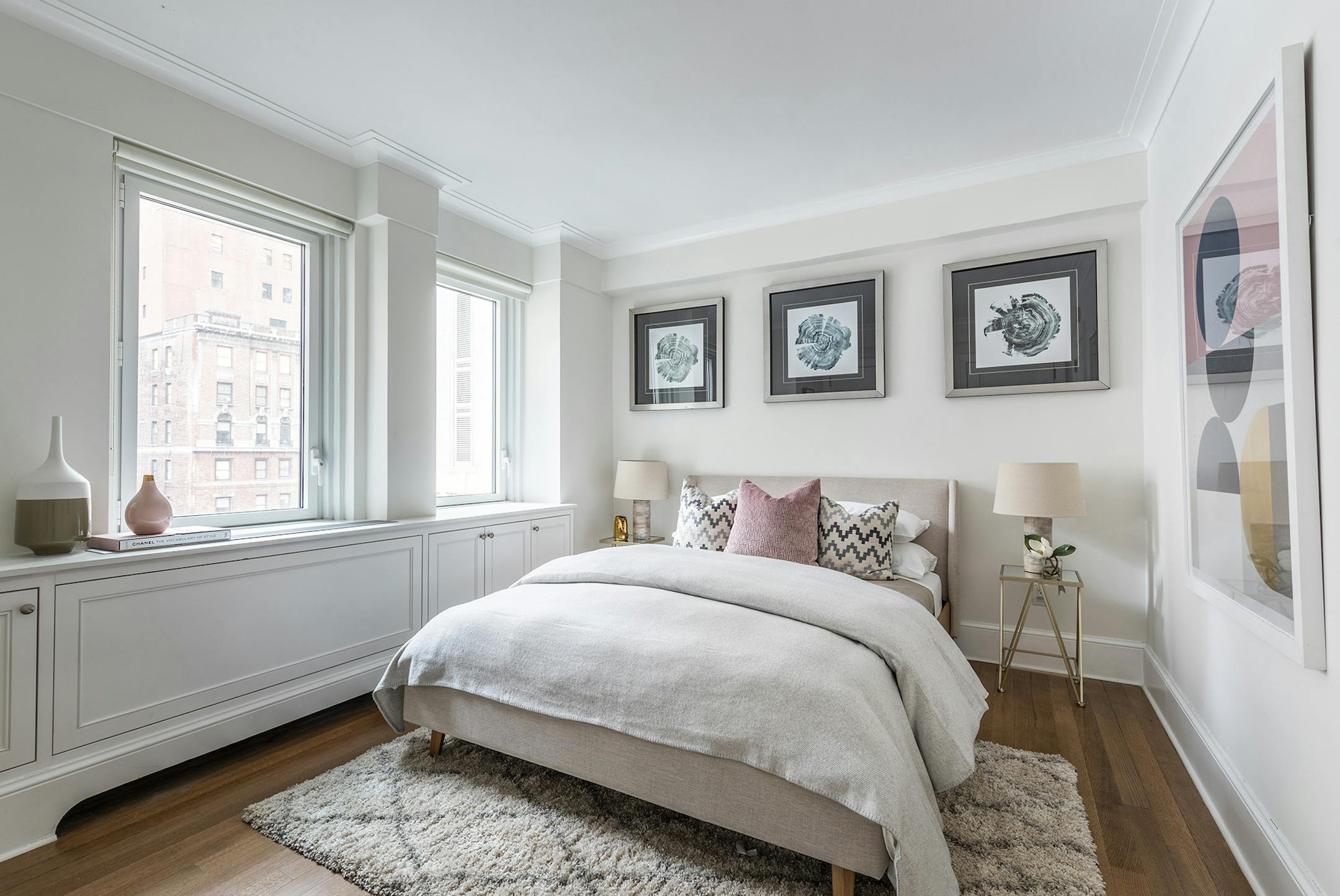 Neutral linen bedding creates a soothing look when paired with neutral colors and pastels.