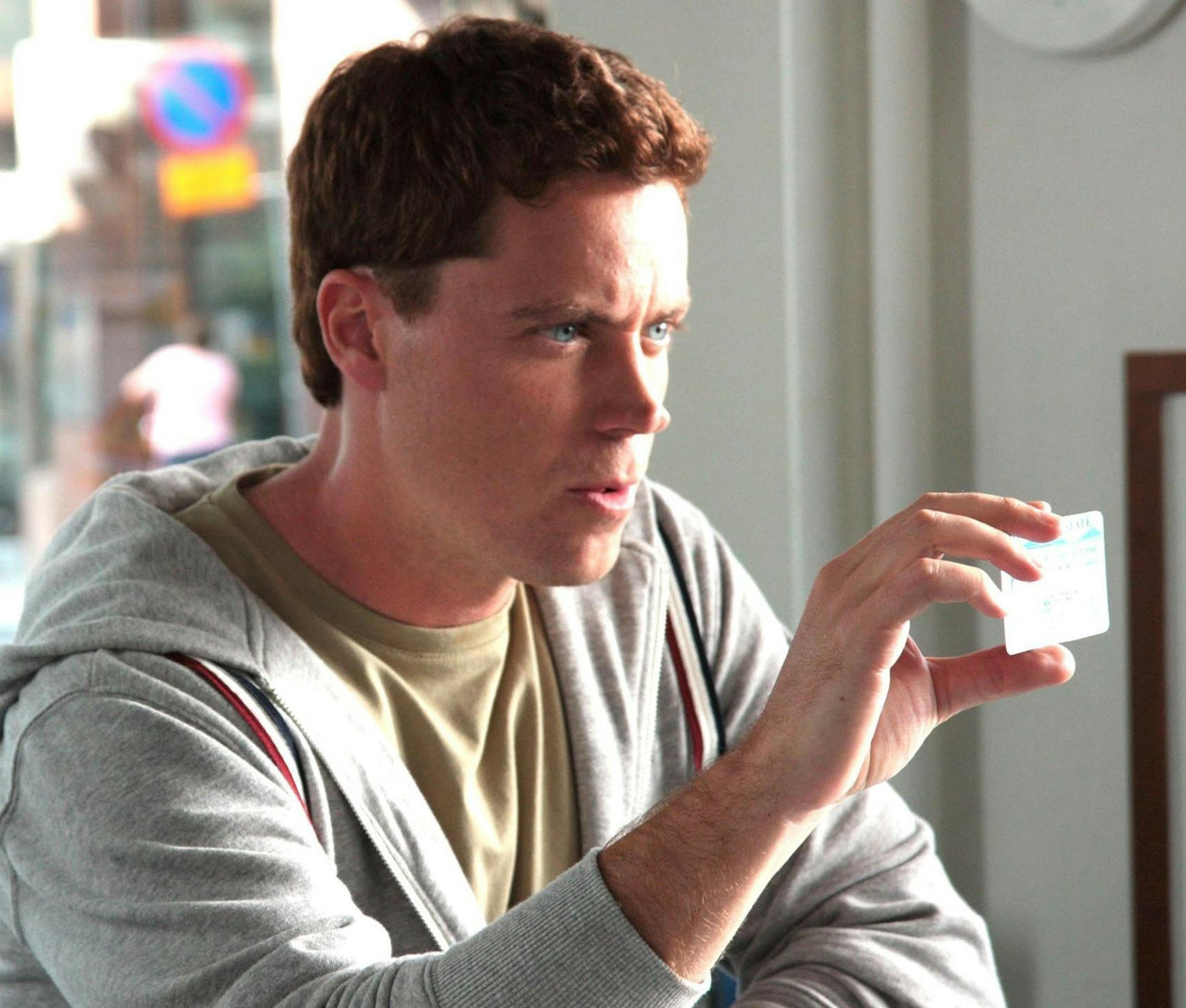 Greg Poehler ponders his move to Sweden in NBC's new comedy, "Welcome to Sweden," which is based on his real-life decision to move there when he fell in love with a co-worker female lawyer whom he met in New York. The show is a huge hit in Sweden and will premiere here on July 10. (Courtesy NBC/MCT) ORG XMIT: 1154567