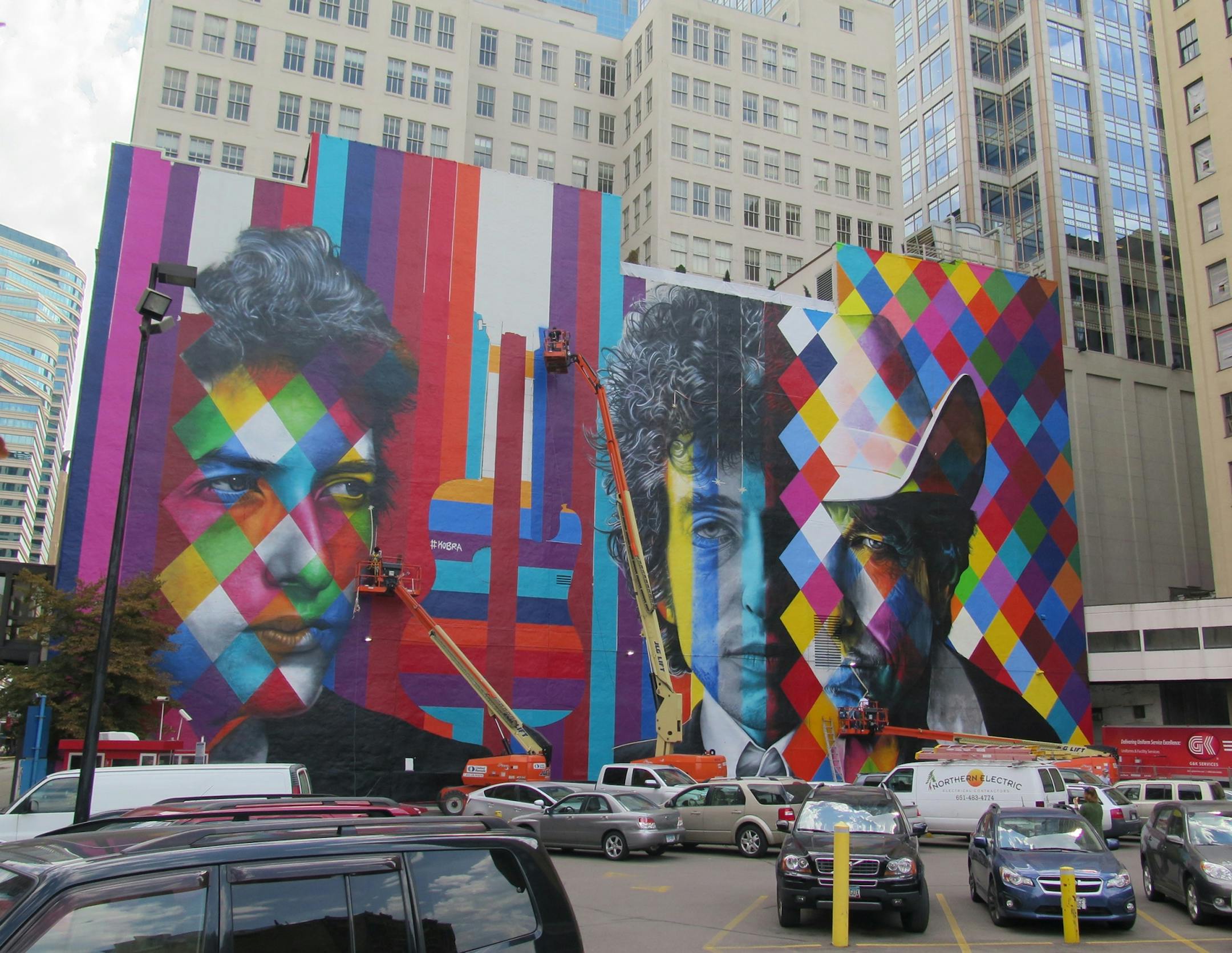 The Bob Dylan mural nears completion, Friday, Sept. 04.