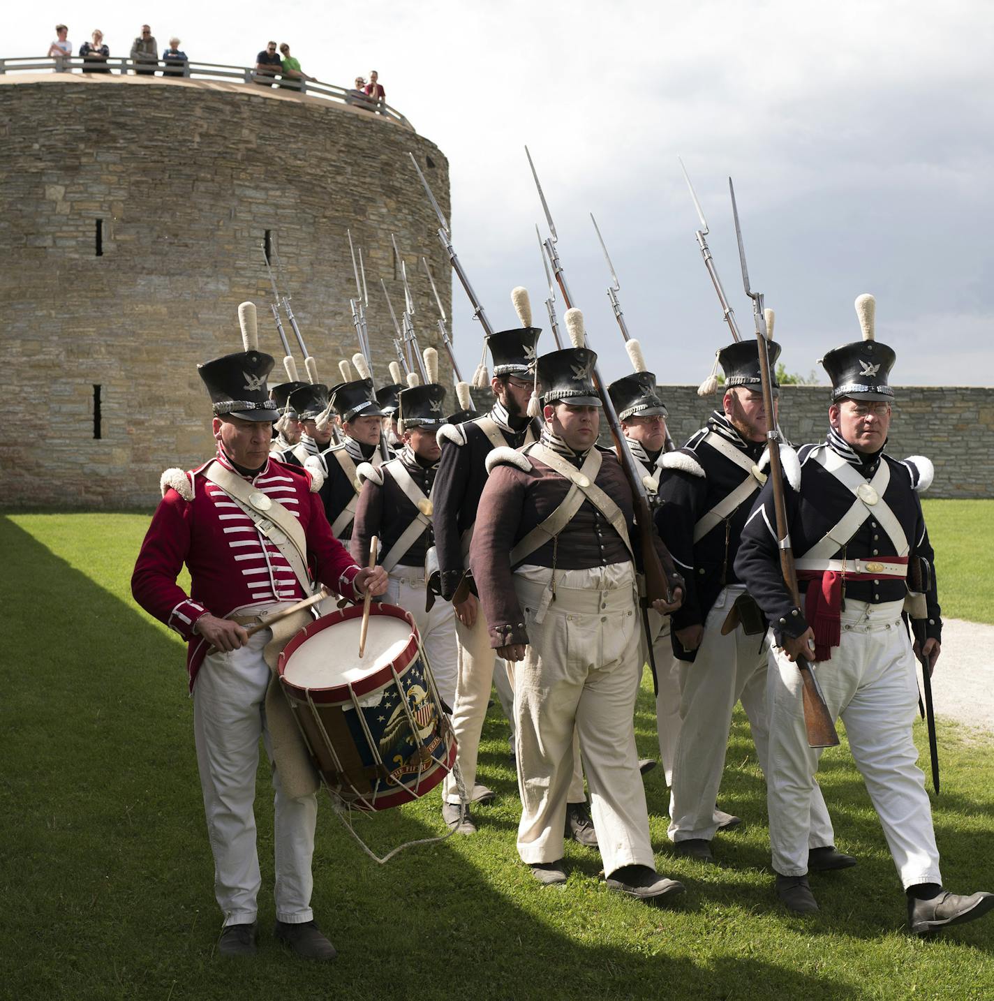 Redactors of the 5th Infantry Division marched to lower the flag during the summer opening season at Historic Fort Snelling Sunday May 28, 2017 in St. Paul, MN. ] JERRY HOLT &#xef; jerry.holt@startribune.com