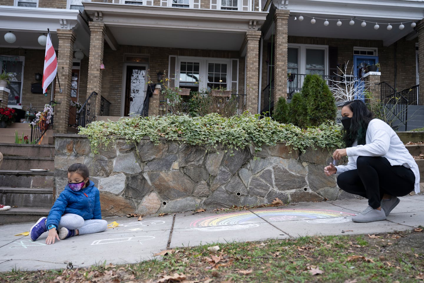 Fareha Ahmed, right, and her family had been taking precautions to avoid getting covid. She tested positive anyway after eating lunch outdoors with a former colleague and had to cancel holiday plans. MUST CREDIT: Washington Post photo by Marvin Joseph.