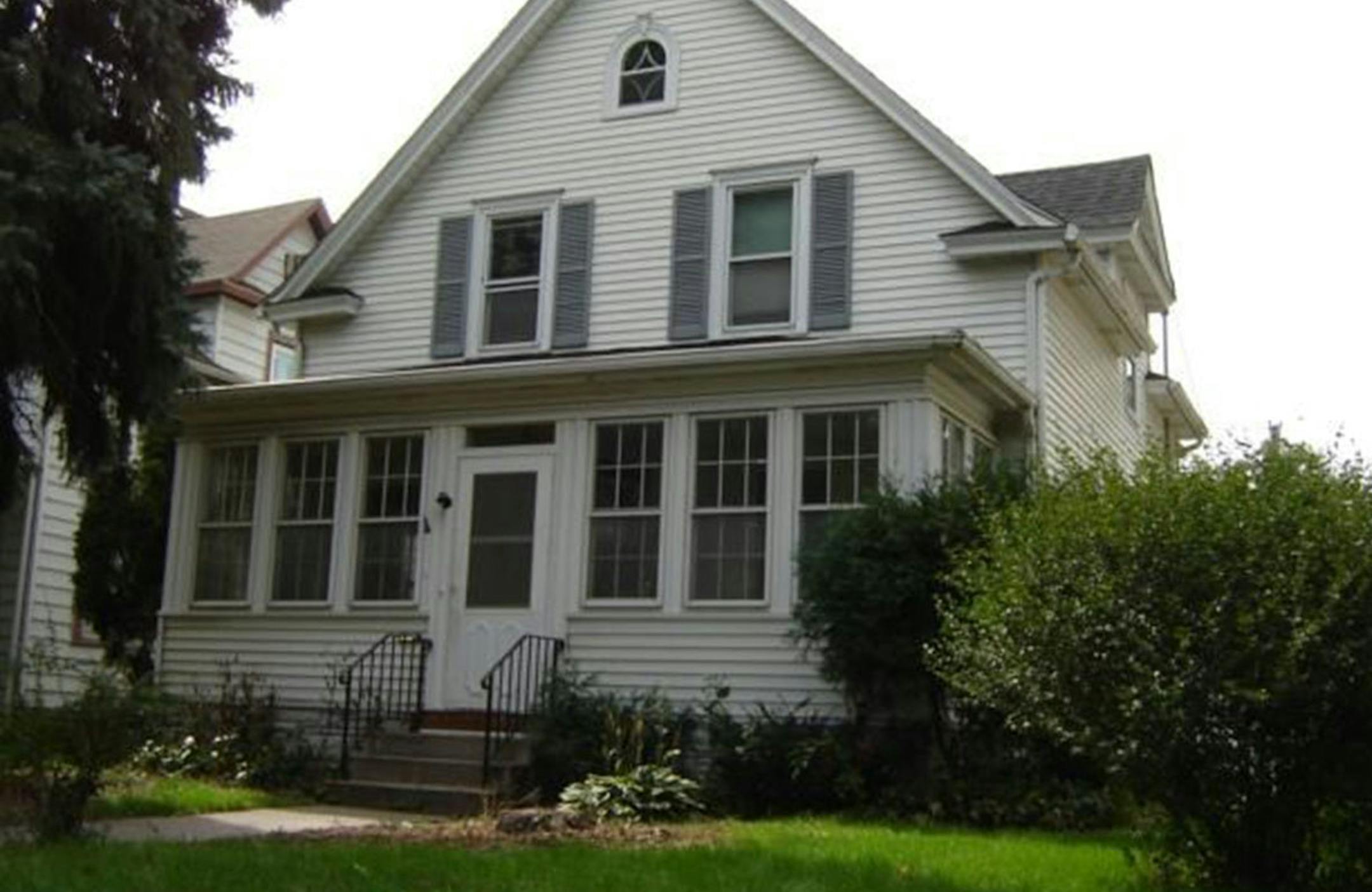 ... Minneapolis
Built in 1907, this six-bedroom, three-bath house located in the Como neighborhood has four bedrooms on one level, new roof, birdseye maple floors, coved ceilings, formal dining room, eat-in kitchen, full finished basement and two-car detached garage. Listed by Stacie Miller, Edina Realty, 763-420-2424.