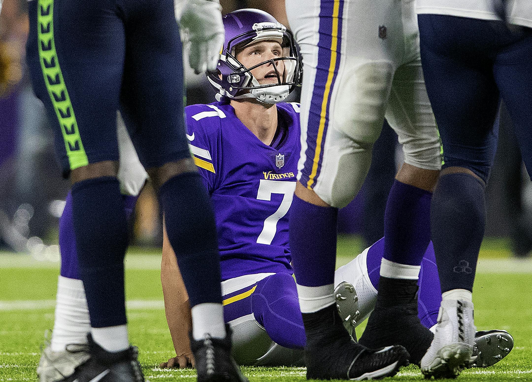 Minnesota Vikings kicker Daniel Carlson (7) missed a field goal attempt in the second quarter. ] CARLOS GONZALEZ &#xef; cgonzalez@startribune.com &#xf1; August 24, 2018, Minneapolis, MN, US Bank Stadium, NFL Pre Season, Minnesota Vikings vs Seattle Seahawks