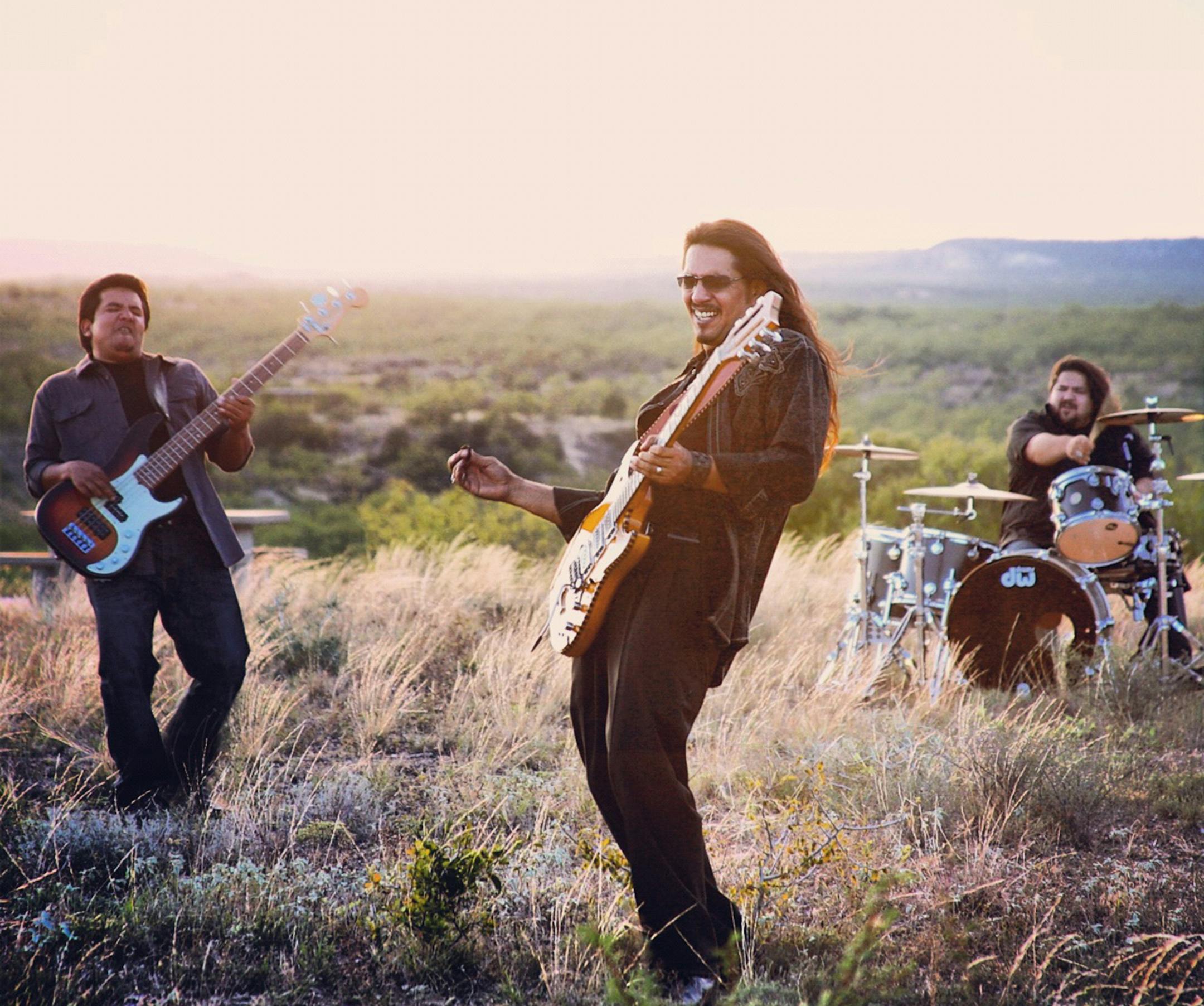 Los Lonely Boys plays the Minnesota Zoo on Saturday.