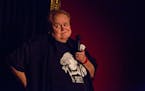 Comedian Louie Anderson is playing intimate gigs in Twin Cities suburbs