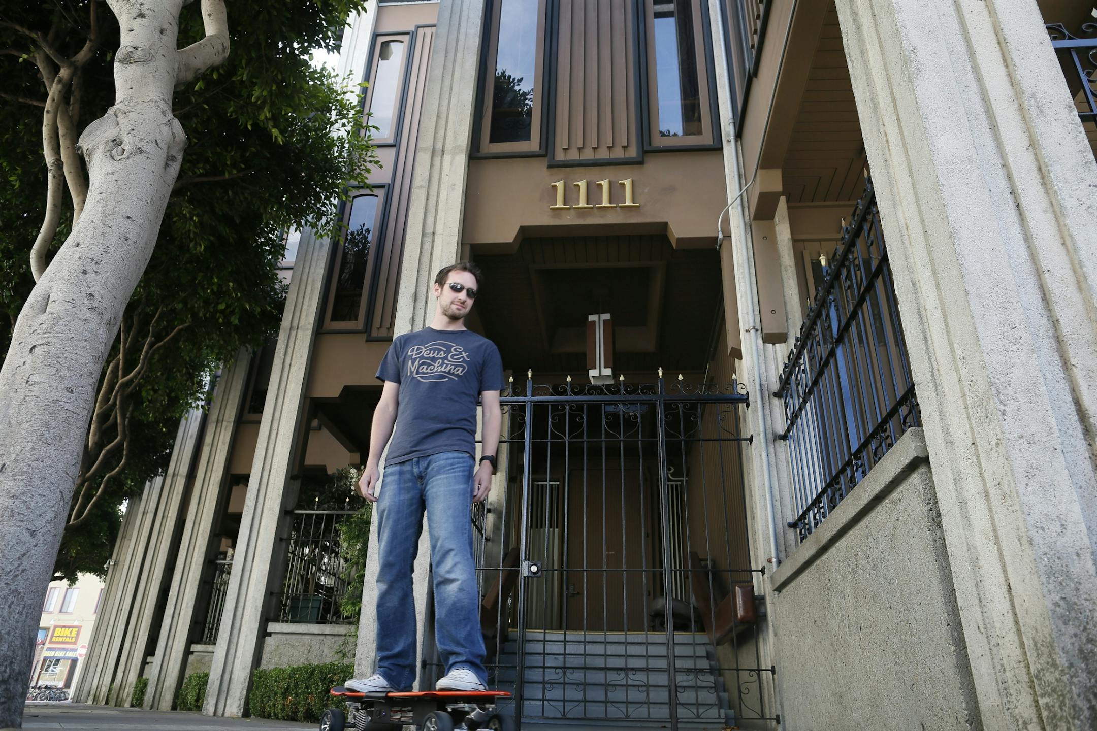 Journey house, 1111 Columbus Ave (now the Indonesian Embassy).Photos of historic rock sites in San Francisco , CA.