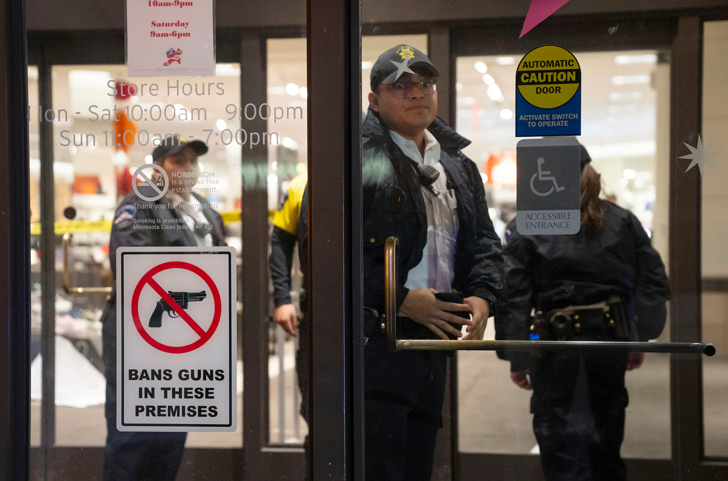 Bag checkpoints go up days after slaying at Mall of America