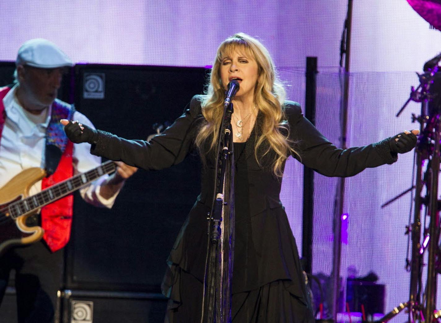 Stevie Nicks performs with Fleetwood Mac at Xcel Energy Center in St. Paul January 16, 2015. (Courtney Perry/Special to the Star Tribune)