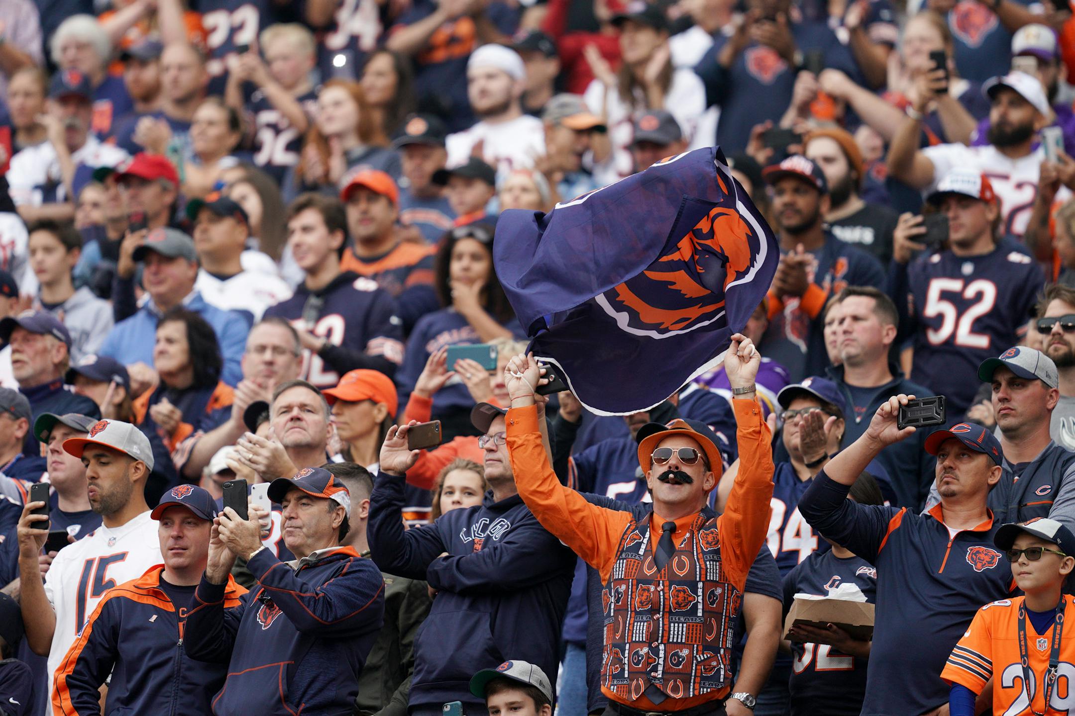 Chicago Bears fans cheered from the stands as the Bears took the field. ] ANTHONY SOUFFLE • anthony.souffle@startribune.com The Minnesota Vikings played the Chicago Bears in an NFL football game Sunday, Sept. 29, 2019 at Soldier Field in Chicago.
