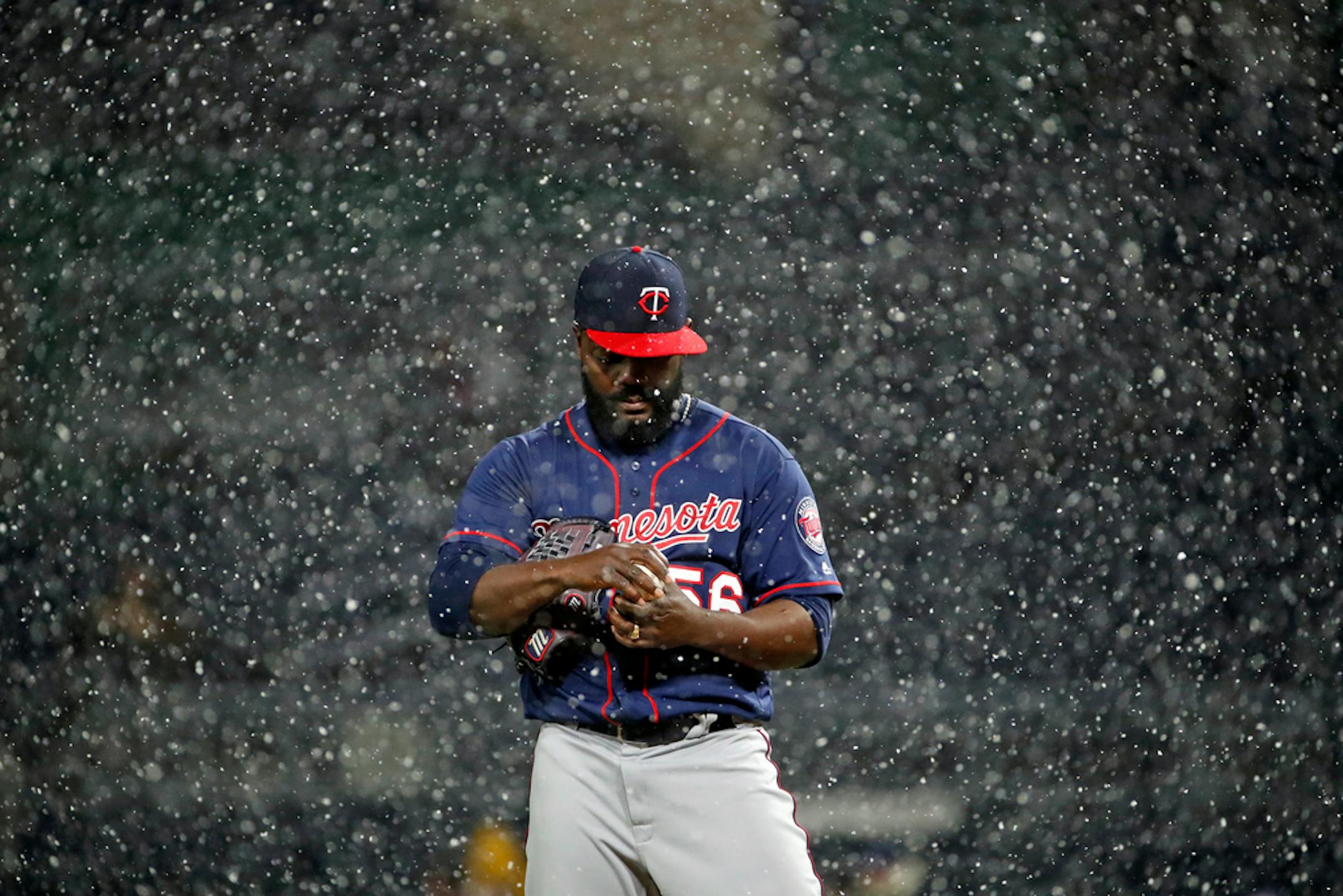 What's a snow squall? Twins relief pitcher Fernando Rodney stood on the mound during one during a 2018 game in Pittsburgh.