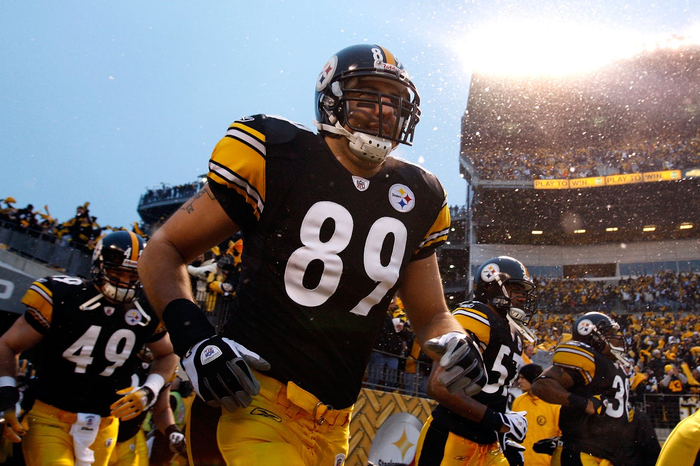 Former Gophers tight end Matt Spaeth (89) and running back Gary Russell were newcomers to the Steelers at training camp in 2007, but both made the team. Now they are valuable reserves as Pittsburgh prepares to meet the Arizona Cardinals in Super Bowl XLIII.