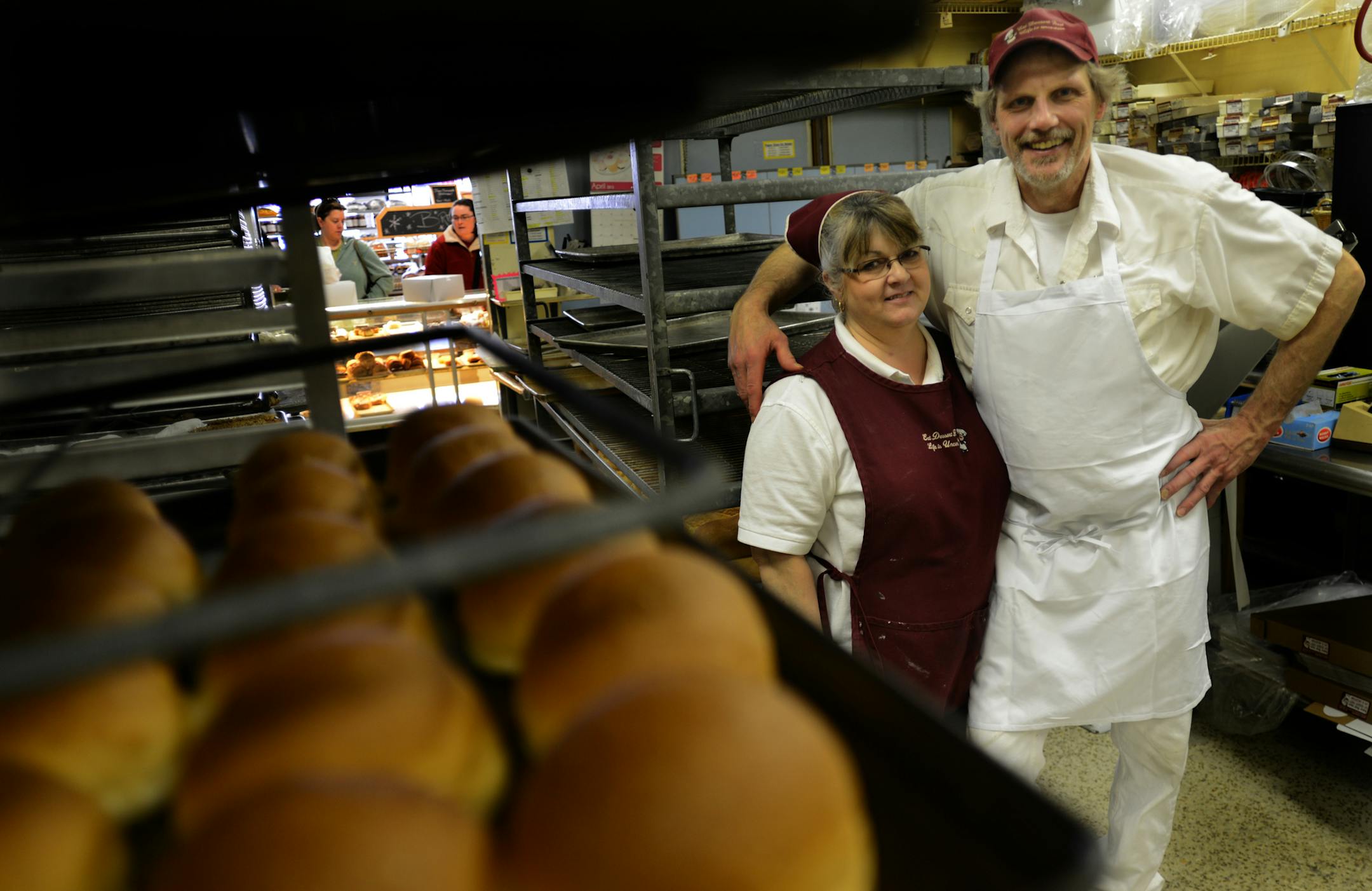 Competition from big box retailers and the rise of the low-carb diet spells the end for Jack's Bakery. The family-run business in Brooklyn Park closes after nearly 30 years of business. The shop's mantra seems bittersweet: "Eat dessert first. Life is uncertain." Owners Sandy and Blair Moeller will close this Saturday ] Richard.Sennott@startribune.com Richard Sennott/Star Tribune. , Brooklyn Park Minn. Thursday 4/4/13) ** (cq)