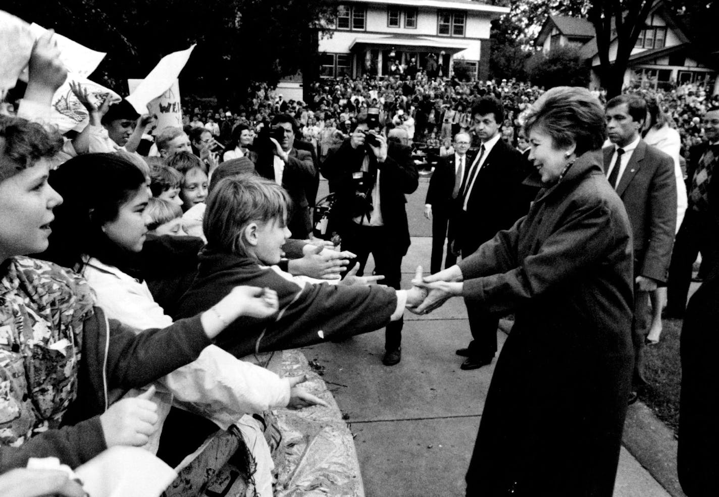 June 3, 1990 Raisa meeting her fans at the Watson's on Sunday. Gorbachev, Mikhail - Minnesota Visits. Joey McLeister, Minneapolis Star Tribune