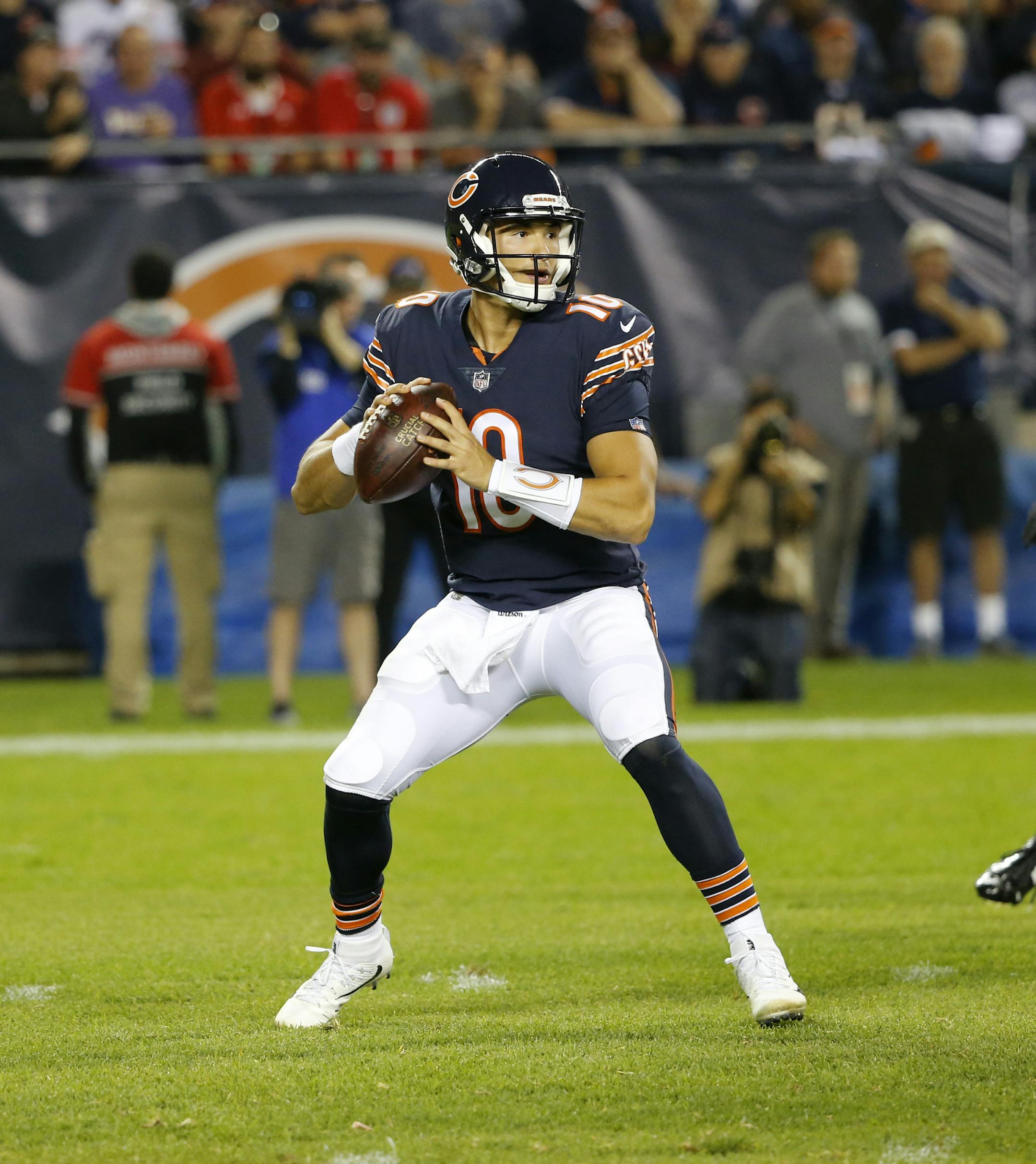 Chicago Bears quarterback Mitchell Trubisky (10) passes during the first half of an NFL football game against the Minnesota Vikings, Monday, Oct. 9, 2017, in Chicago. (AP Photo/Charles Rex Arbogast) ORG XMIT: CXB1