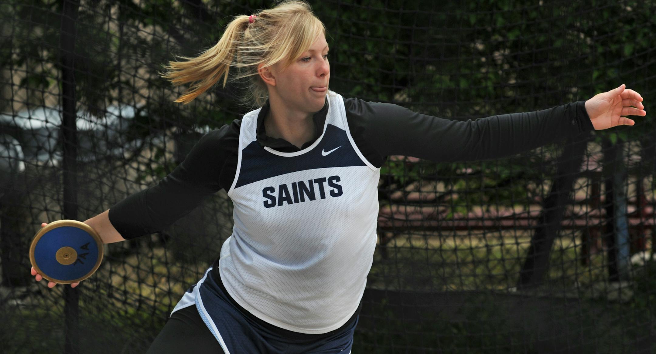 Maggie Ewen won the Girls discus with a throw of 158-07 at the State 2A Track Meet at Hamline University Stadium in St Paul, Minn. Friday June 7, 2013] Richard.Sennott@startribune.com Richard Sennott/Star Tribune. , St Paul, Minnesota Friday 6/7/13) ** (cq) ORG XMIT: MIN1306071546274018