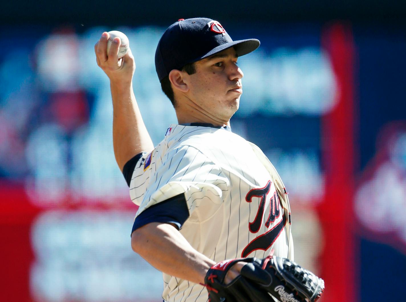 Minnesota Twins pitcher Tommy Milone