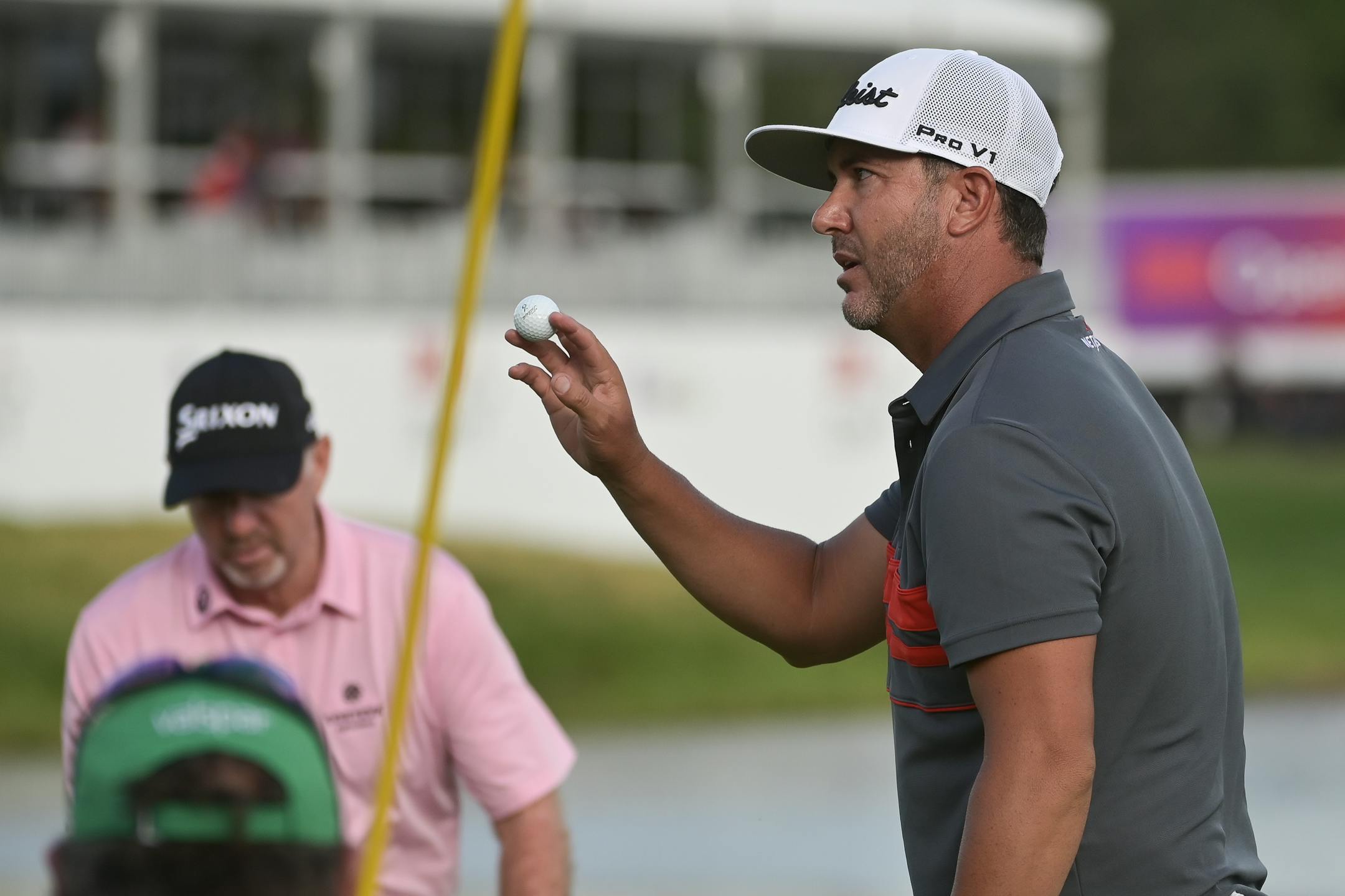 Scott Piercy acknowledged the gallery on the 18th green at TPC Twin Cities in Blaine after shooting a 9-under 62 to take the first-round lead at the 3M Open on Thursday.