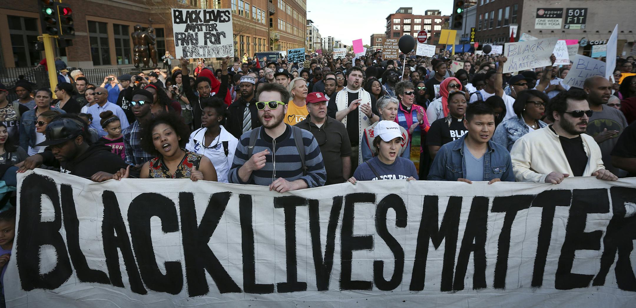 Protesters walked along Washington Avenue during a Black Lives Matter rally on Wednesday, April 29, 2015, in Minneapolis, Minn. ] RENEE JONES SCHNEIDER • reneejones@startribune.com ORG XMIT: MIN1504292207262084