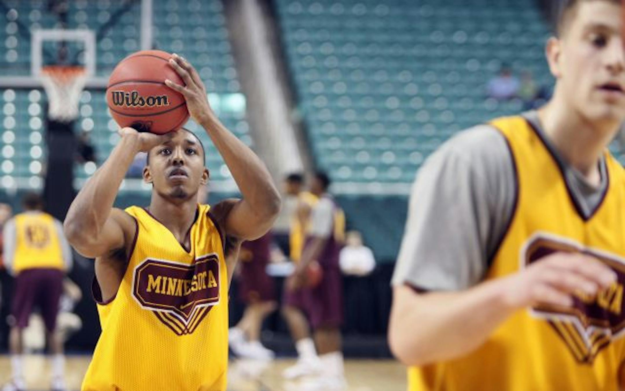 Al Nolen (left), practicing free throws Wednesday, had his best day in a big Gophers victory.