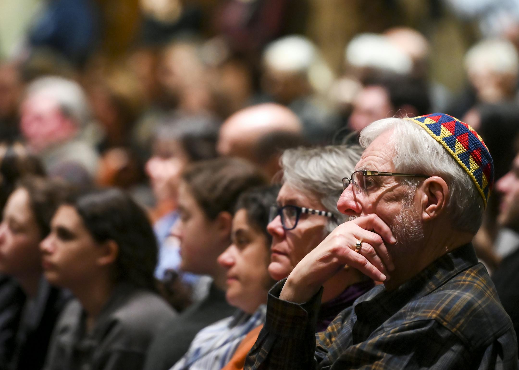 Attendees listened to speakers during Tuesday night's even combatting anti-semitism at Temple Israel. ] Aaron Lavinsky • aaron.lavinsky@startribune.com As recent antisemitic attacks have shaken the New York area and other communities across the United States, the Twin Cities Jewish community is hosting a solidarity event featuring remarks from Gov. Tim Walz and LG Peggy Flanagan. The event was held Tuesday, Jan. 7, 2020 at Temple Israel in Minneapolis, Minn.