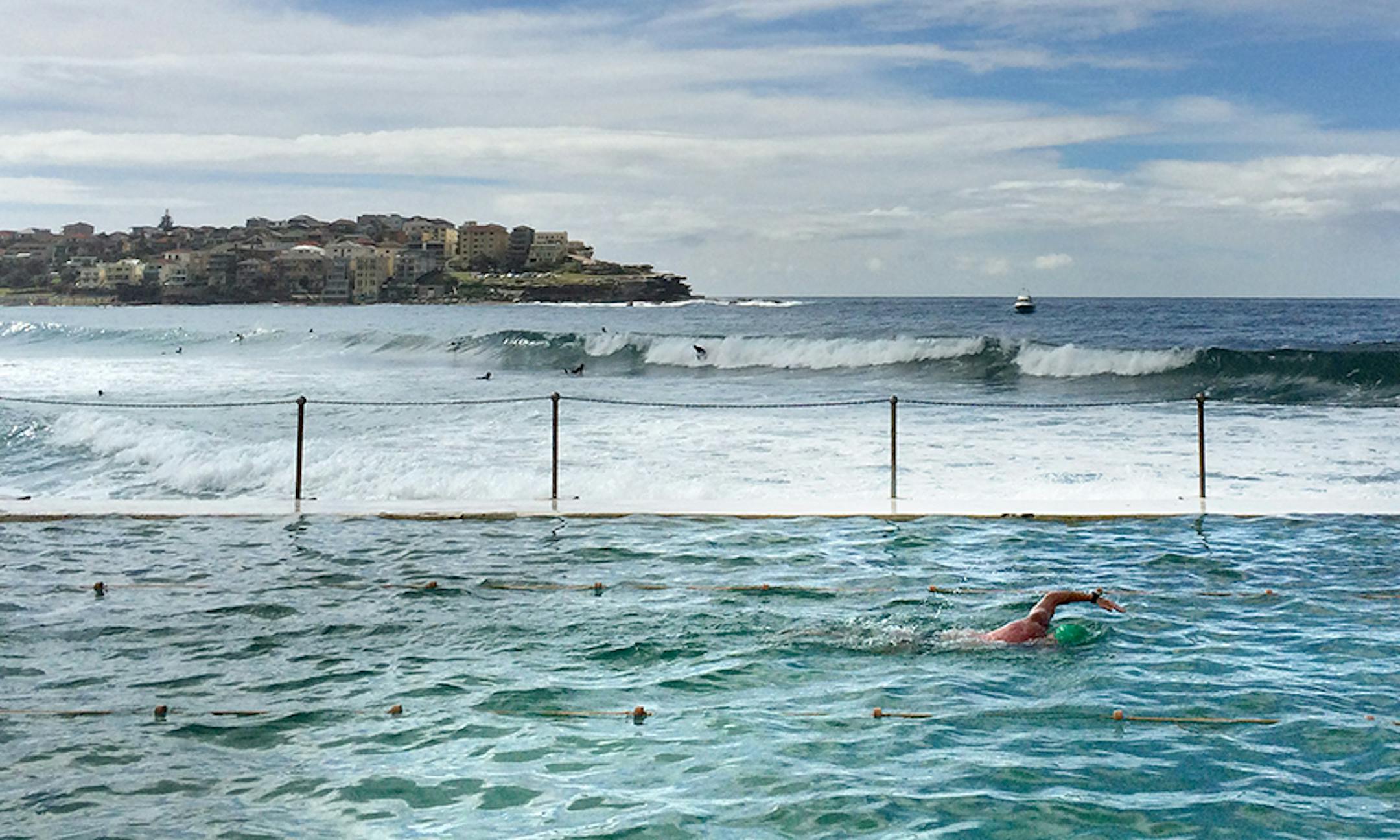 A swimmer doing laps in the 50-meter pool at the yearround Bondi Icebergs Club on the south end of the famous beach. ] Travel story on coastal beaches in Australia Star Tribune photos by Rochelle Olson