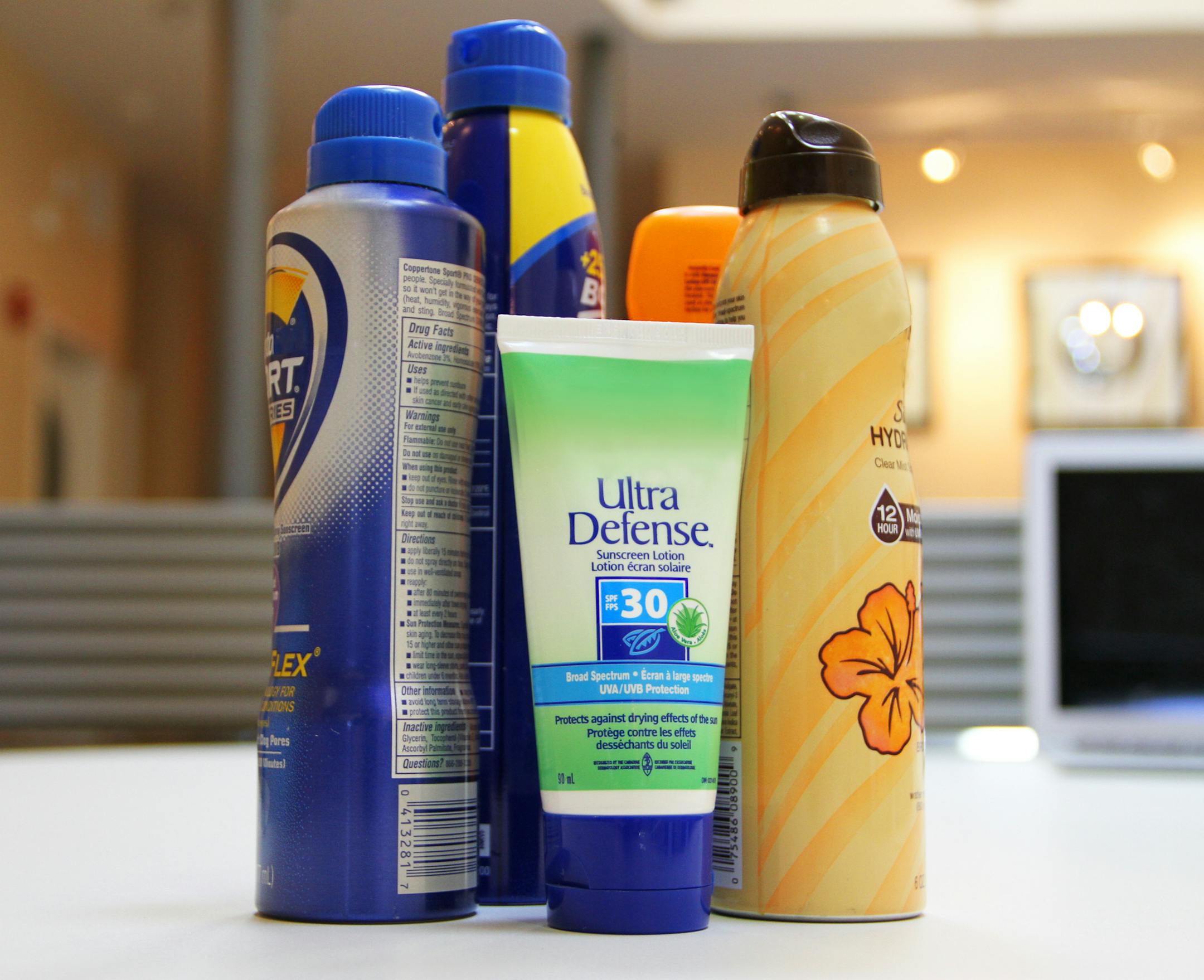 A new study finds that SPF-30 sunscreens can significantly prevent the development of skin cancer in mice.