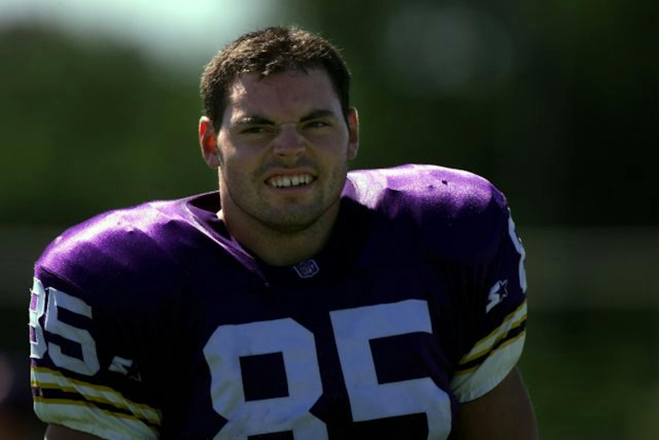 Mankato, MN 8/2/99 - The first day of Vikings training camp in Mankato. -- Minnesota Vikings' Jim Kleinsasser walks off the field after the first of two practices in Mankato, MN on Wednesday.