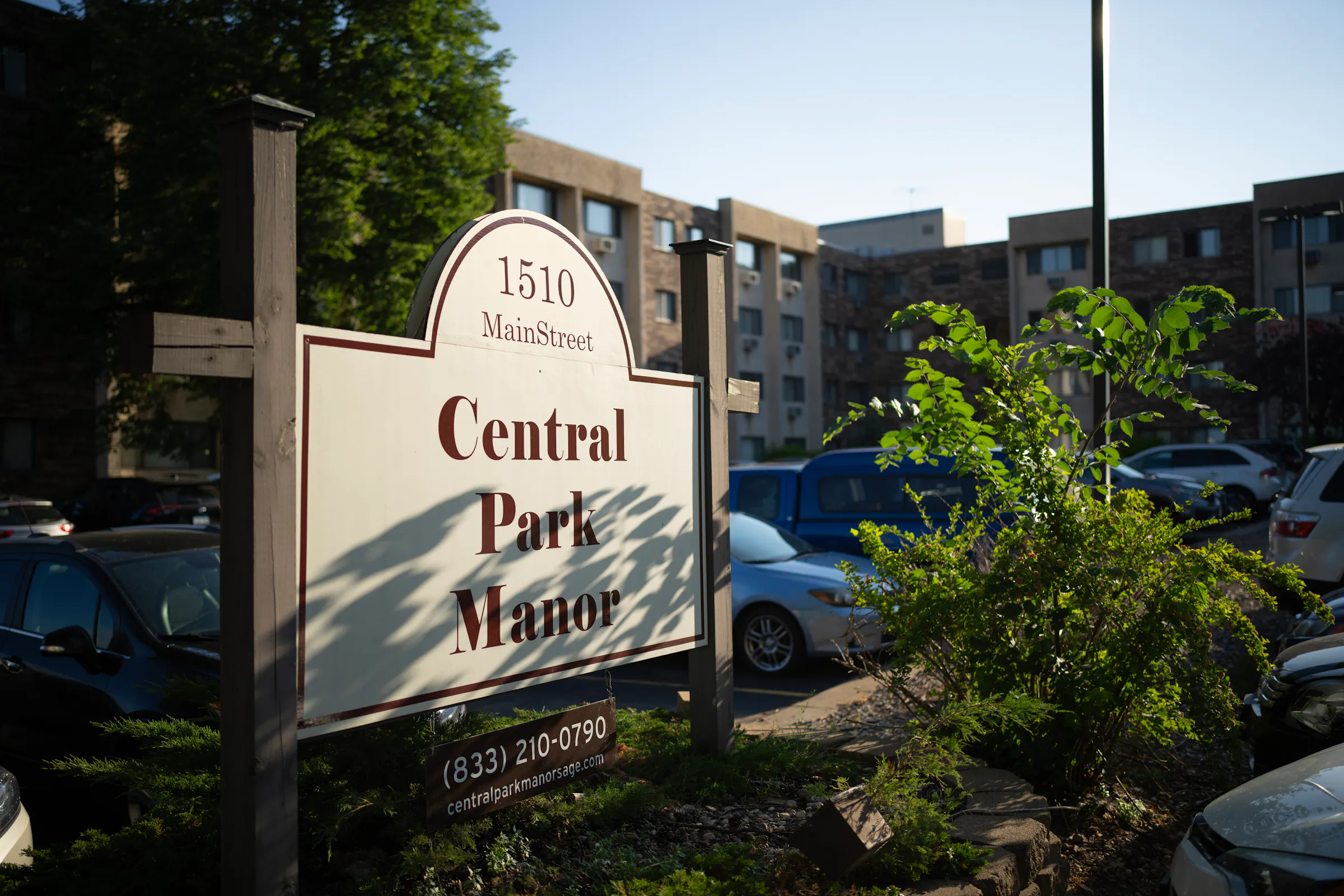 As attorney general's investigation into landlord grinds on, Hopkins ...