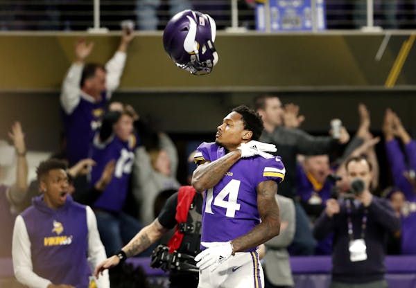 Vikings receiver Stefon Diggs scored a 61-yard touchdown to win the game. Minnesota beat New Orleans by a final score of 29-24. ] CARLOS GONZALEZ &#x2