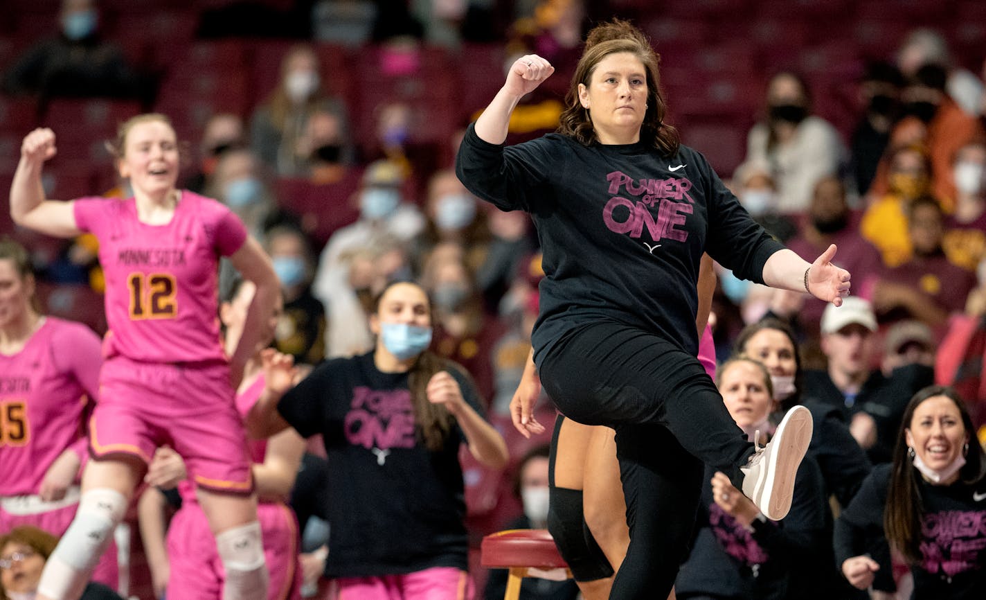 Minnesota head coach Lindsay Whalen reacts to a play in the second quarter Sunday, Feb. 6, at Williams Arena in Minneapolis, Minn. ] CARLOS GONZALEZ • cgonzalez@startribune.com