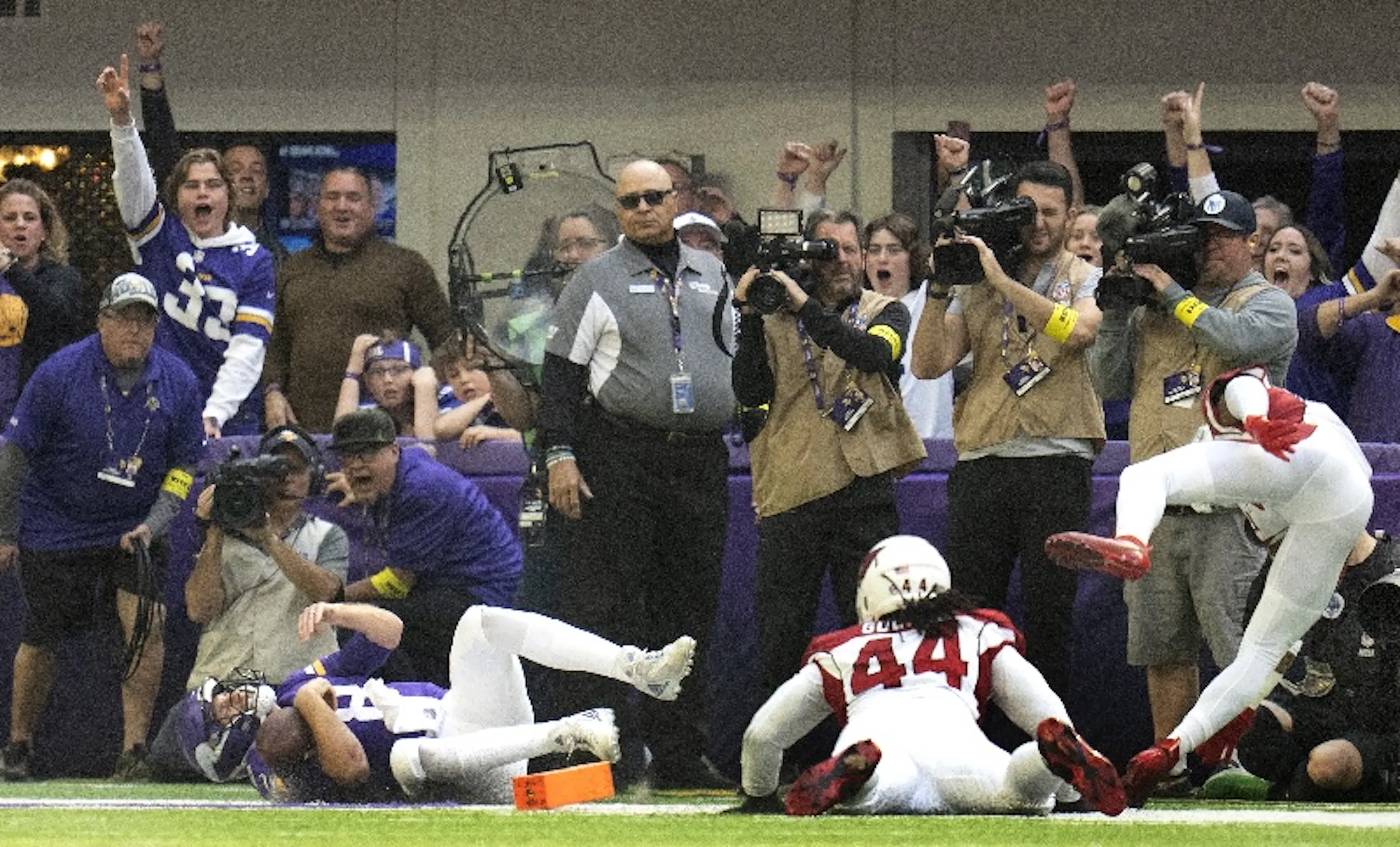 Kirk Cousins ignites running game for Vikings with unlikely touchdown