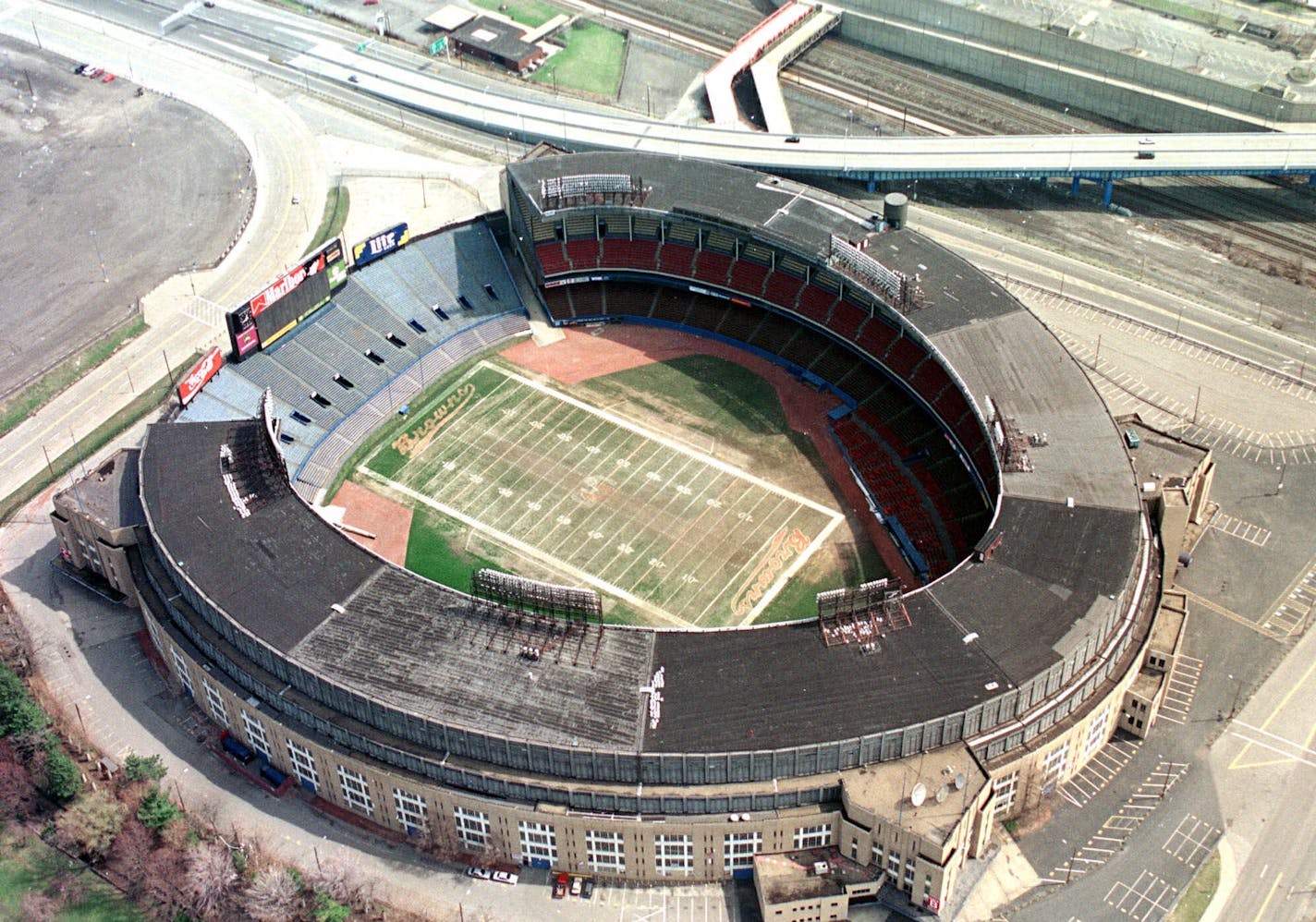 Cleveland Municipal Stadium is shown in an April 2, 1994 photo. The old stadium is now a Lake Erie reef and a new, state-of-the-art $ 282 million NFL palace opens on the site Saturday when the Cleveland Browns host the Minnesota Vikings in an exhibition game. (AP Photo/Mark Duncan)