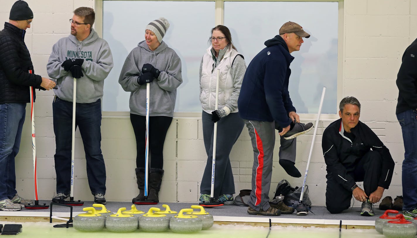 Several dozen people turned out for lessons and to experience how to curl.]The Scottish sport of curling is migrating down from the Iron Range and skyrocketing in popularity in the Twin Cities. Last week was the grand opening of Dakota Curling, the metro-area's fifth curling club and the fourth to open since 2012. RICHARD TSONG-TAATARII &#x2022; rtsong-taatarii@startribune.com