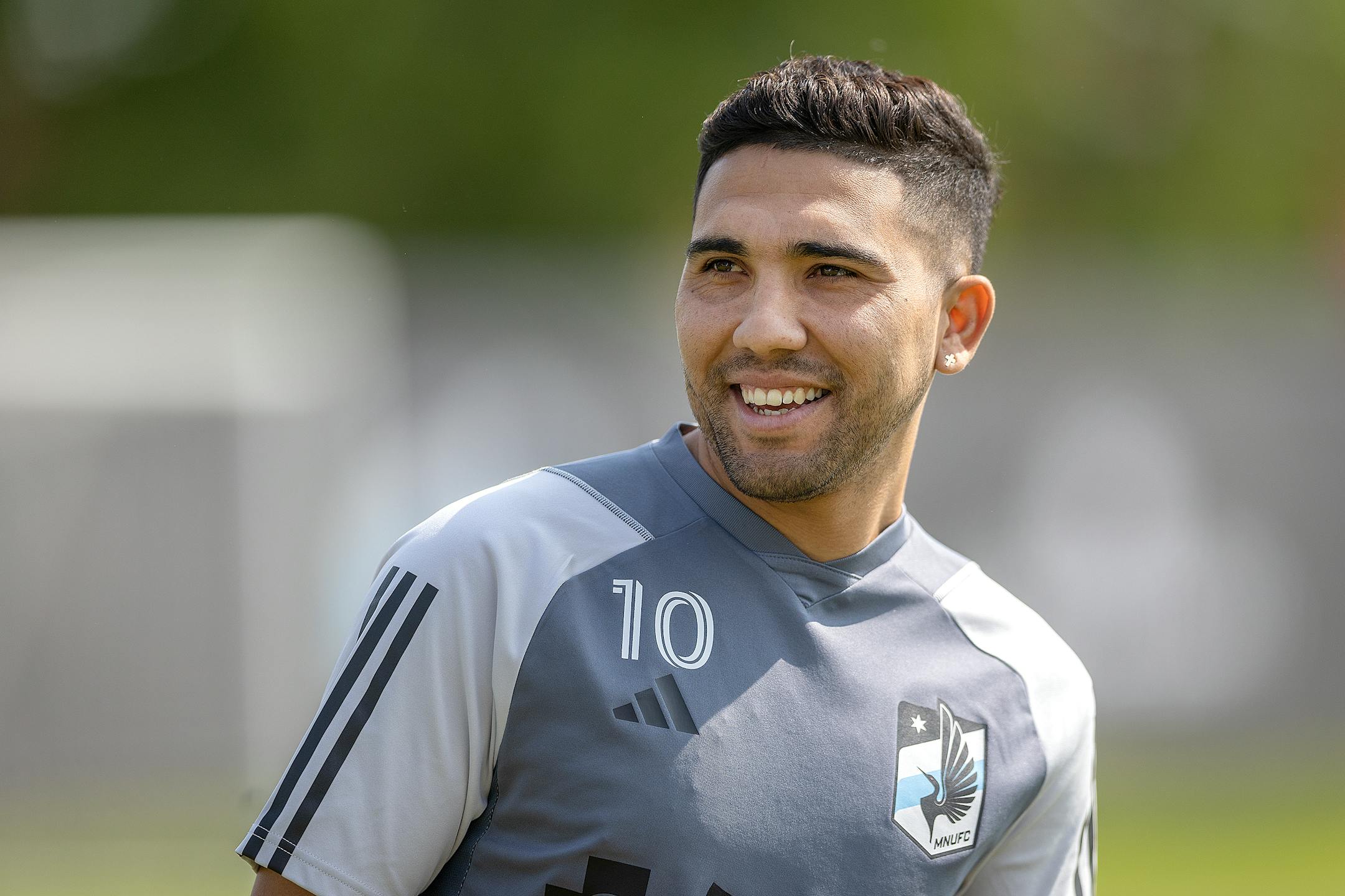 Minnesota United midfielder Emanuel Reynoso makes an appearance for practice.
