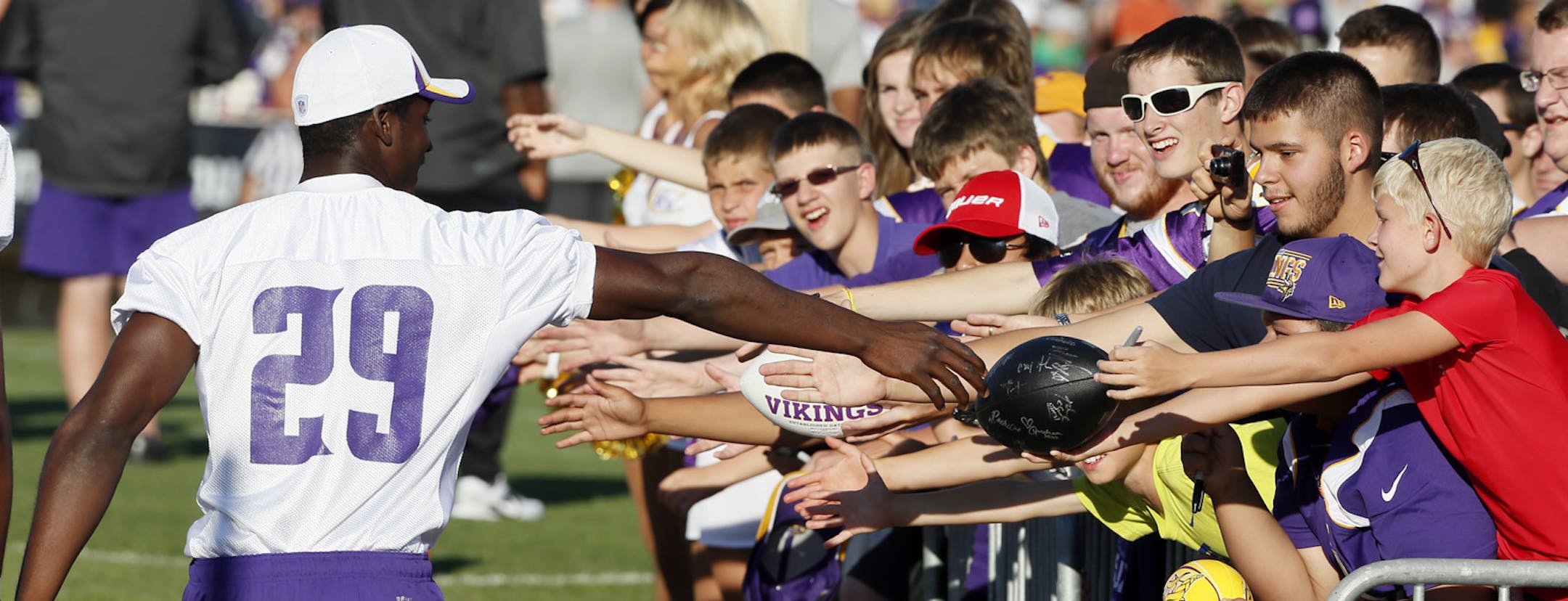 Vikings rookie Xavier Rhodes shook hands with fans before Saturday nights team scrimmage at Minnesota State University Mankato Saturday Aug 3 ,2013.] JERRY HOLT ‚Ä¢ jerry.holt@startribune.com ORG XMIT: MIN1308032025236440