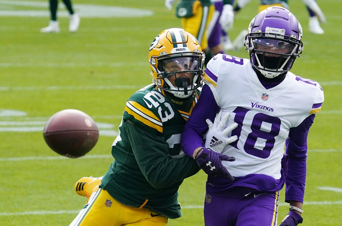 Minnesota Vikings wide receiver Justin Jefferson (18) was unable to complete a touchdown pass as Green Bay Packers cornerback Jaire Alexander (23) defended in the third quarter. ] ANTHONY SOUFFLE • anthony.souffle@startribune.com The Minnesota Vikings played the Green Bay Packers, sans fans to comply with restrictions meant to slow the spread of COVID-19, Sunday, Nov. 1, 2020 at Lambeau Field in Green Bay, Wis.