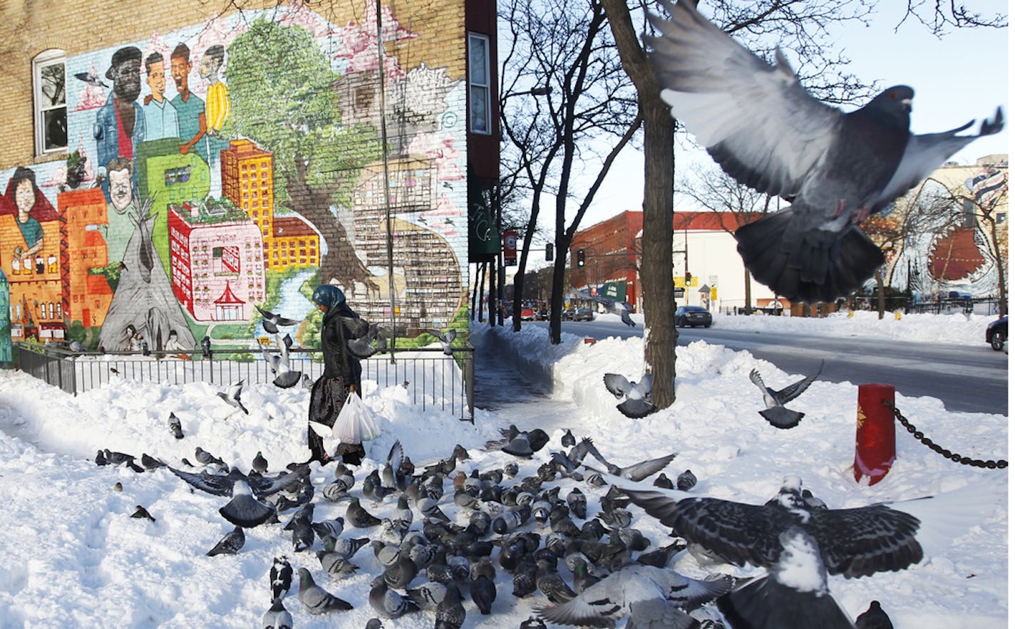 Richard Tsong-Taatarii/rtsong-taatarii@startribune.com Minneapolis, MN;12/14/10;left to right ] In the Cedar Riverside neighborhood, there are several mosques serving the Muslim community including Somalis who came to this country to escape the violence in their homeland.