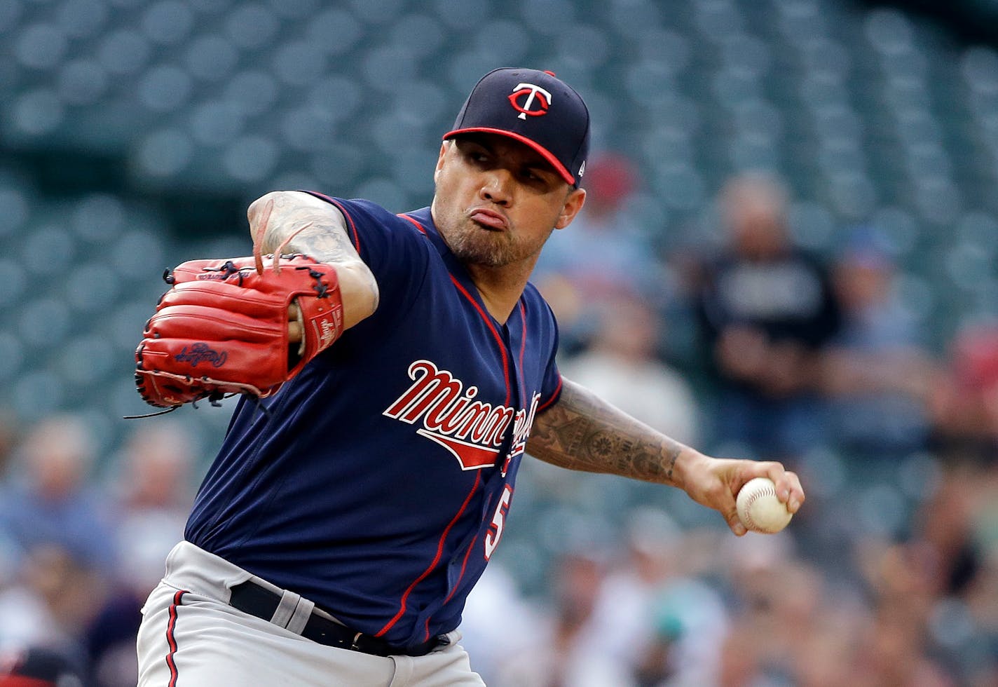 Minnesota Twins starting pitcher Hector Santiago